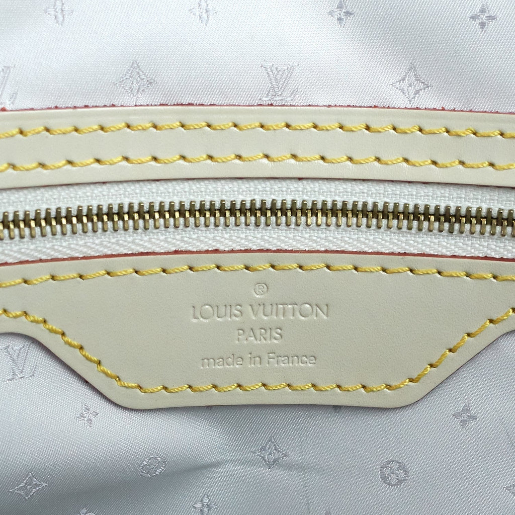 Louis Vuitto Suhali Lockit MM Goatskin Leather Handbag