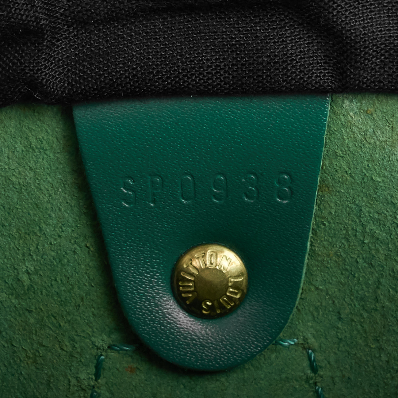 Louis Vuitto Speedy 25 Green Epi Leather Bag