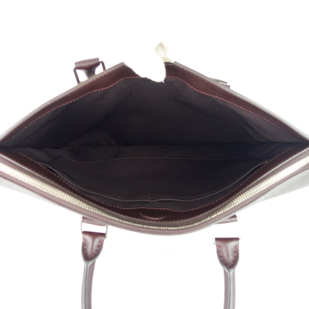 Louis Vuitto Anton Taiga Leather Soft Briefcase Bag