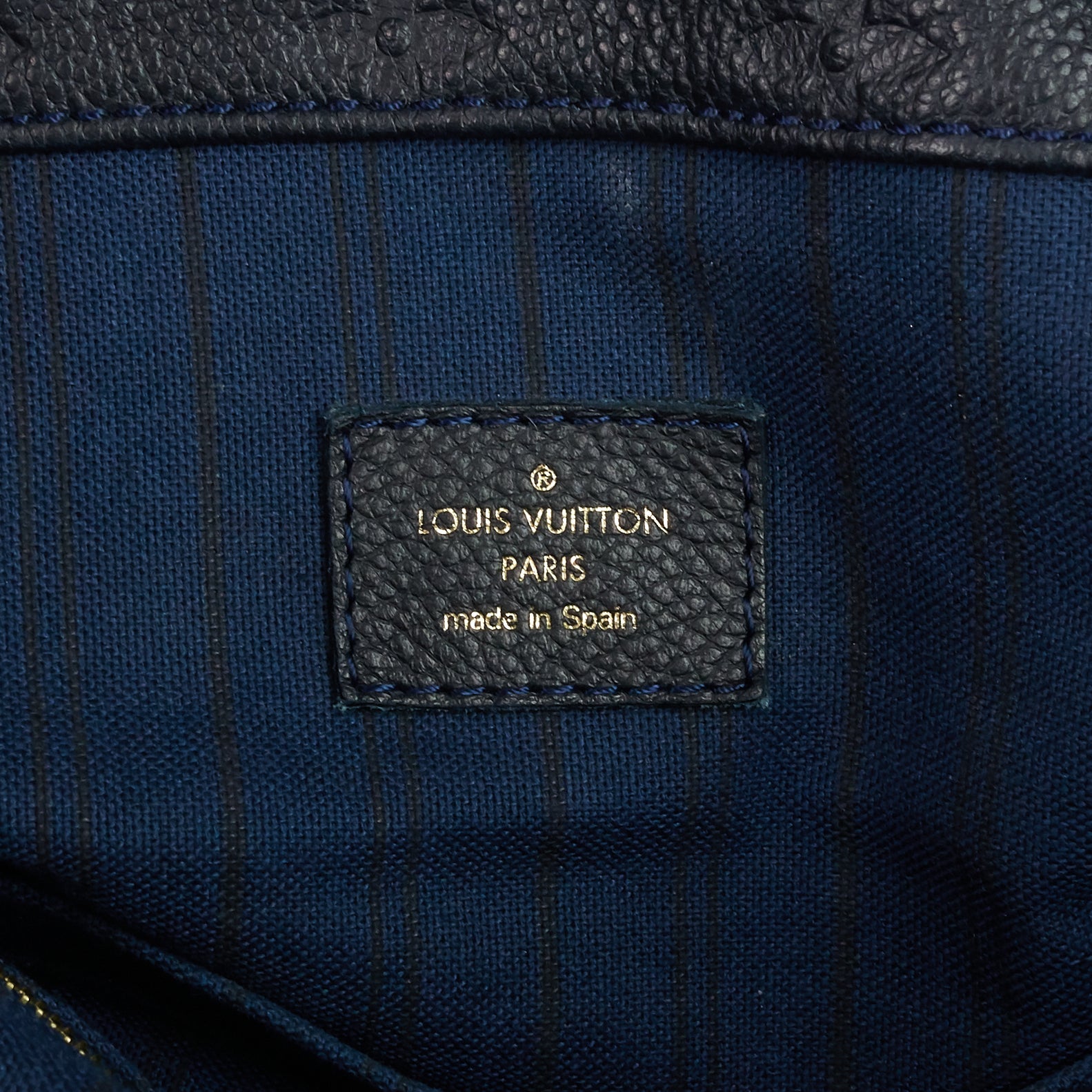 Louis Vuitto Artsy MM Monogram Empreinte Leather Bag