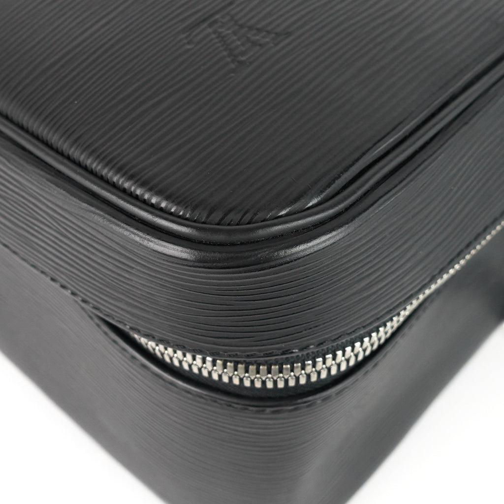 Louis Vuitto Sirius 45 Black Epi Leather Case