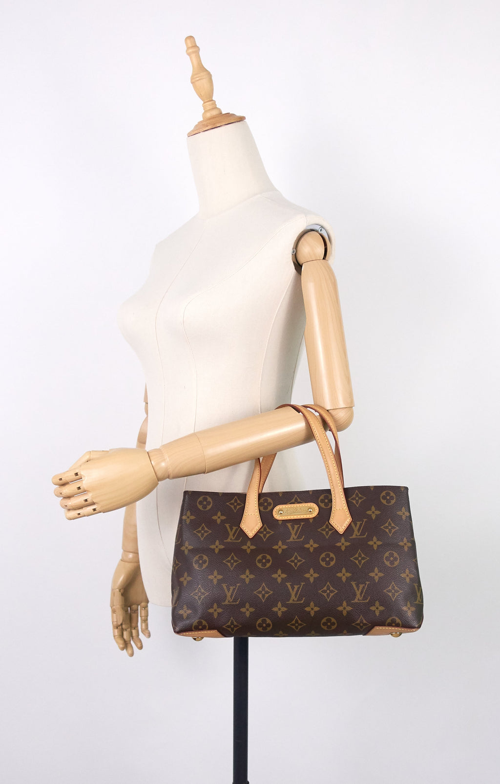 Louis Vuitto Wilshire PM Monogram Canvas Bag