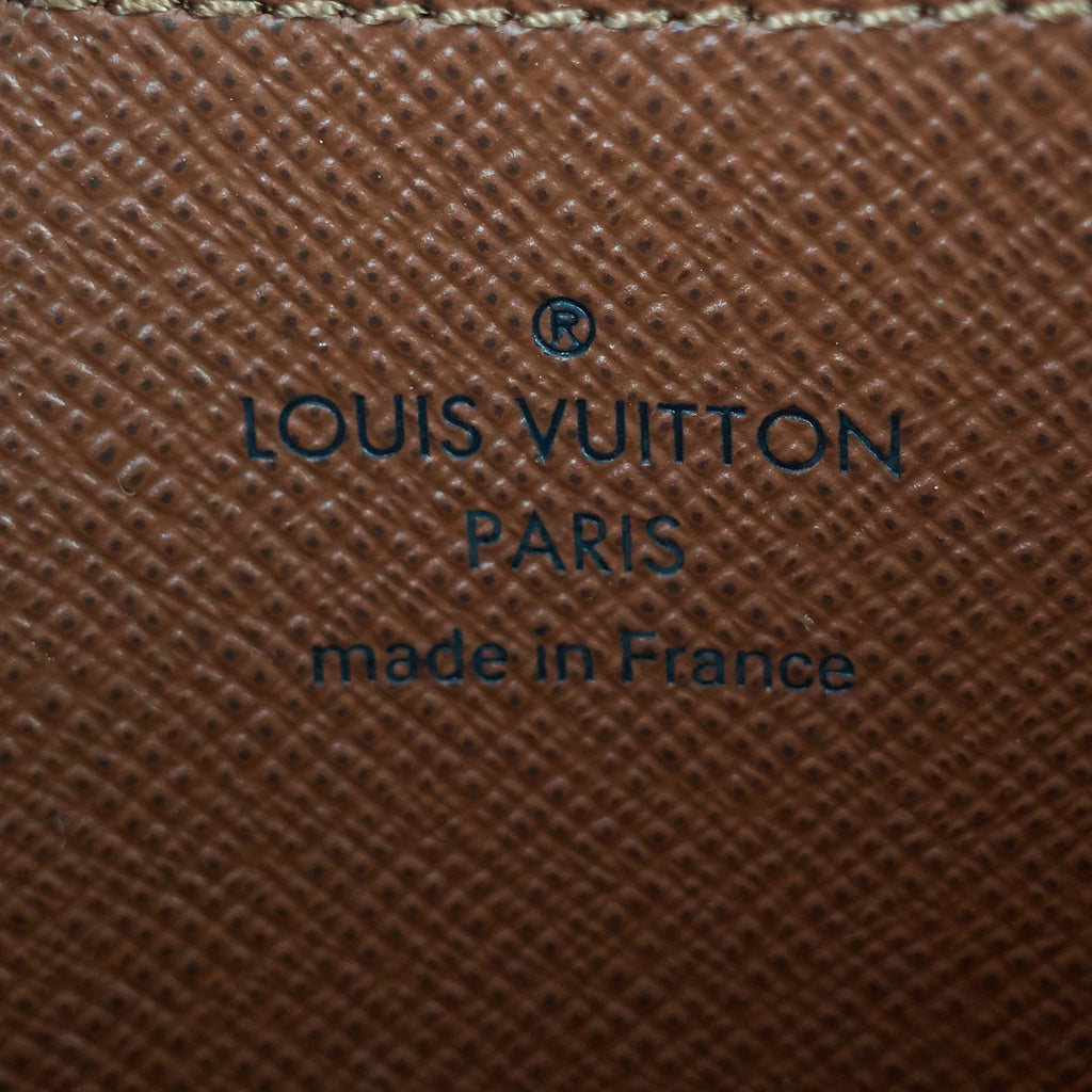 Louis Vuitto Zipped Coin Monogram Canvas Wallet