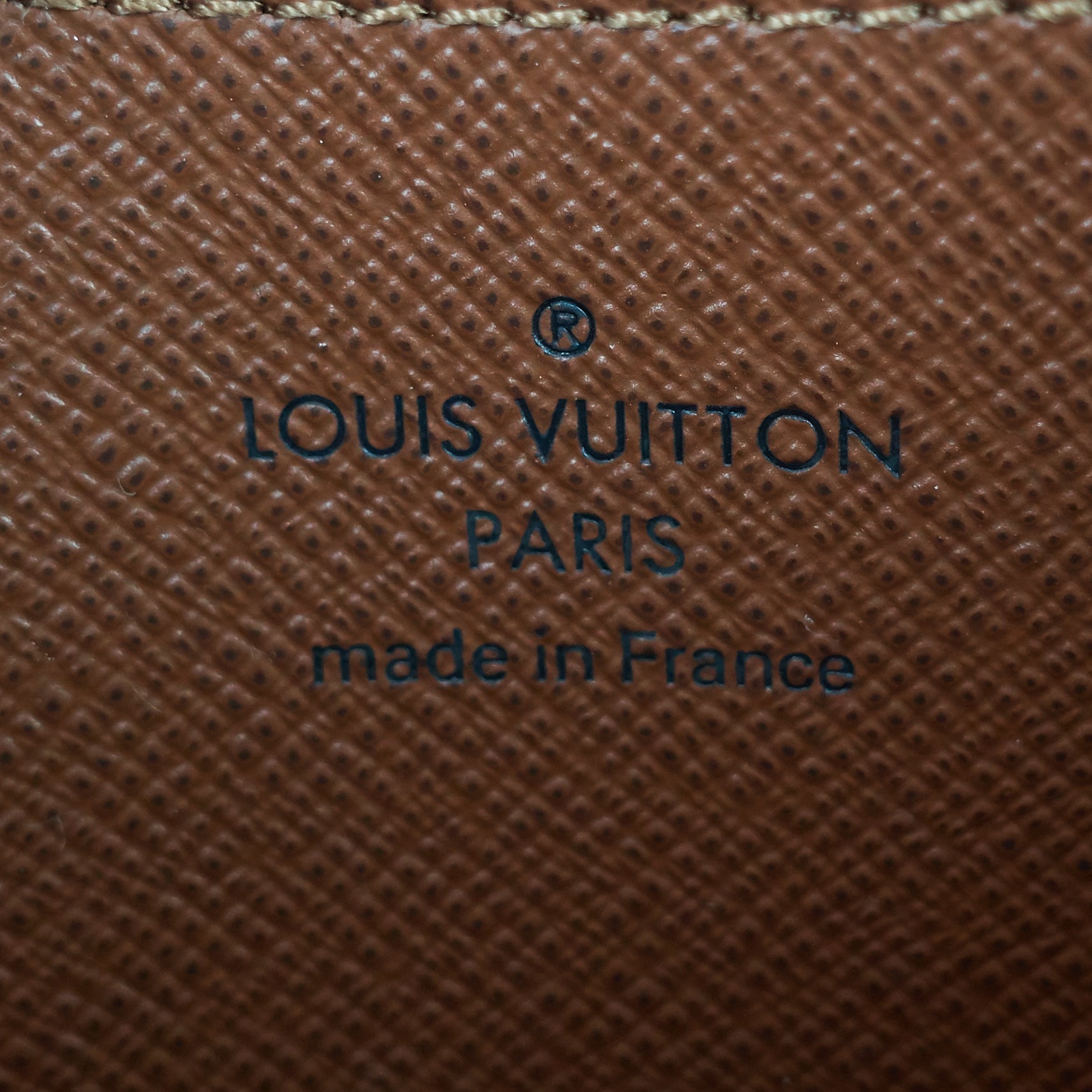 Louis Vuitto Zipped Coin Monogram Canvas Wallet