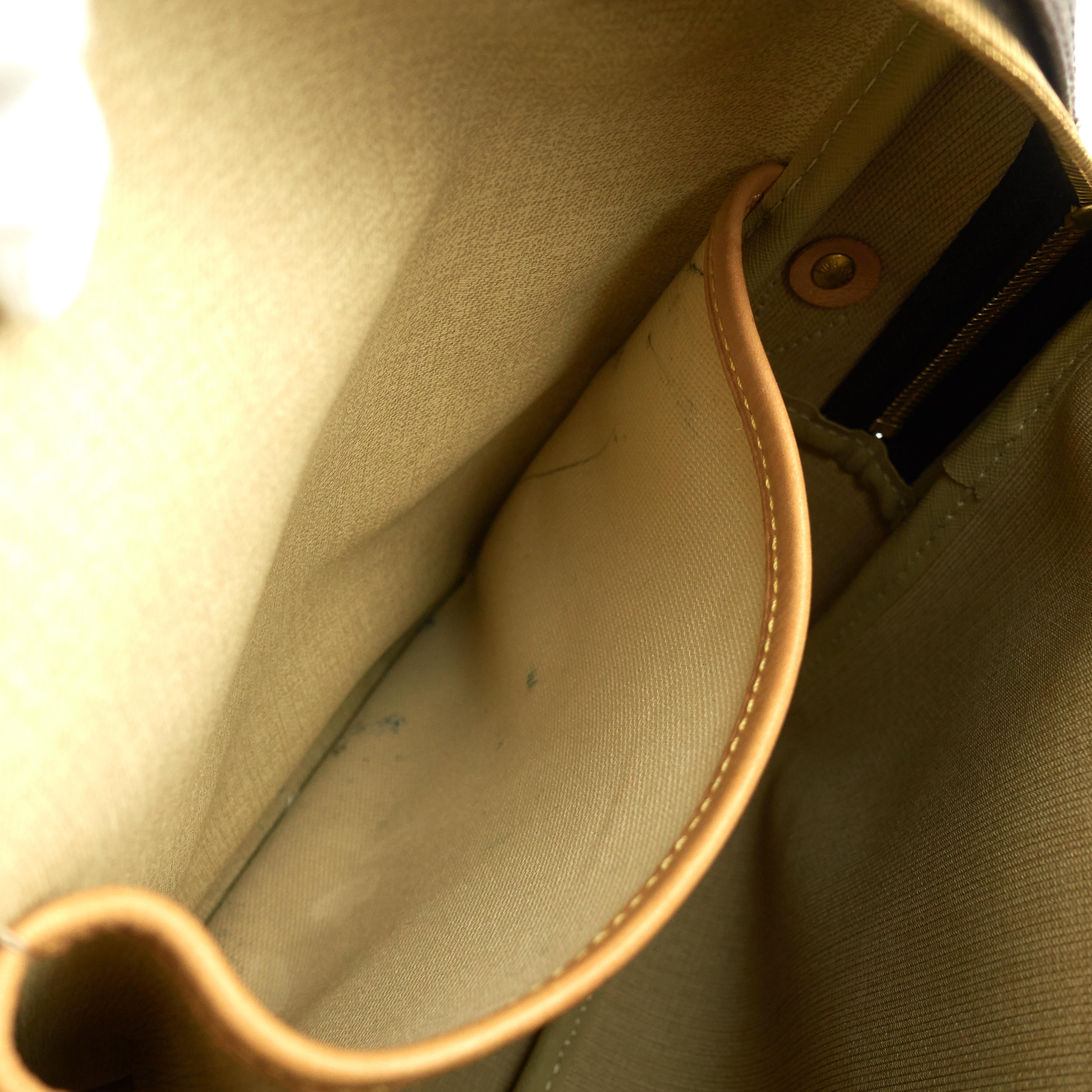 Louis Vuitto Reporter GM Monogram Canvas Bag