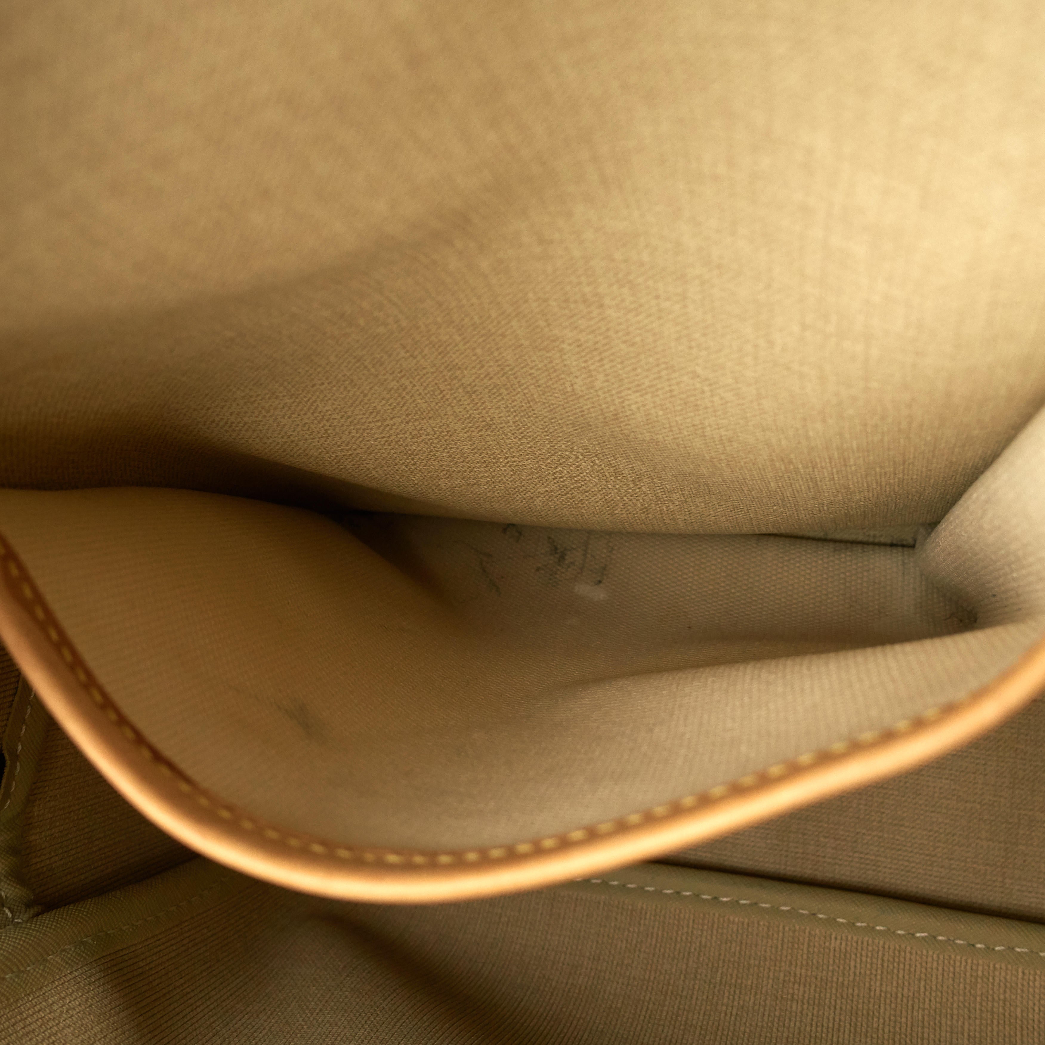 Louis Vuitto Reporter GM Monogram Canvas Bag
