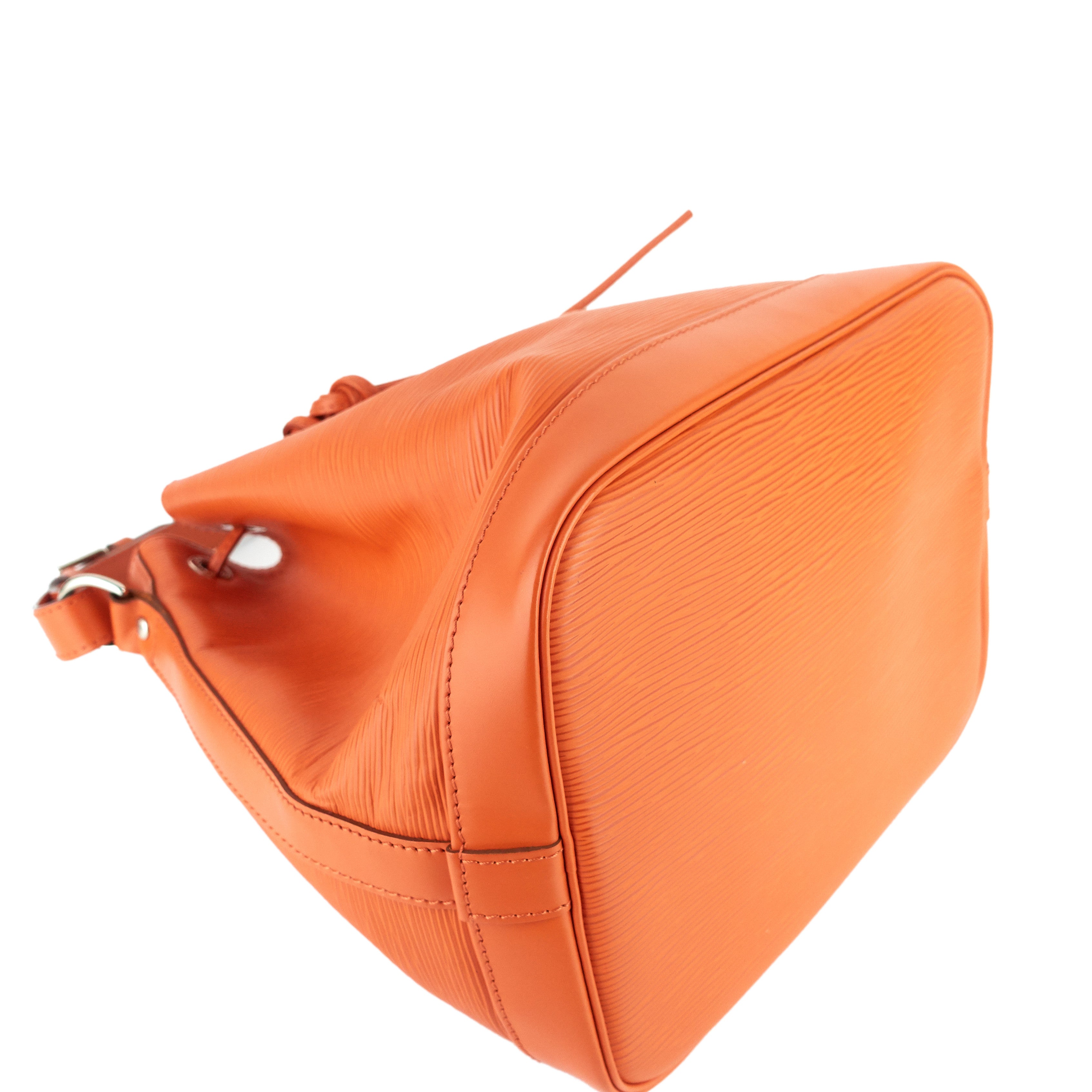 Louis Vuitto NoÃ© Large Orange Epi Leather Bag
