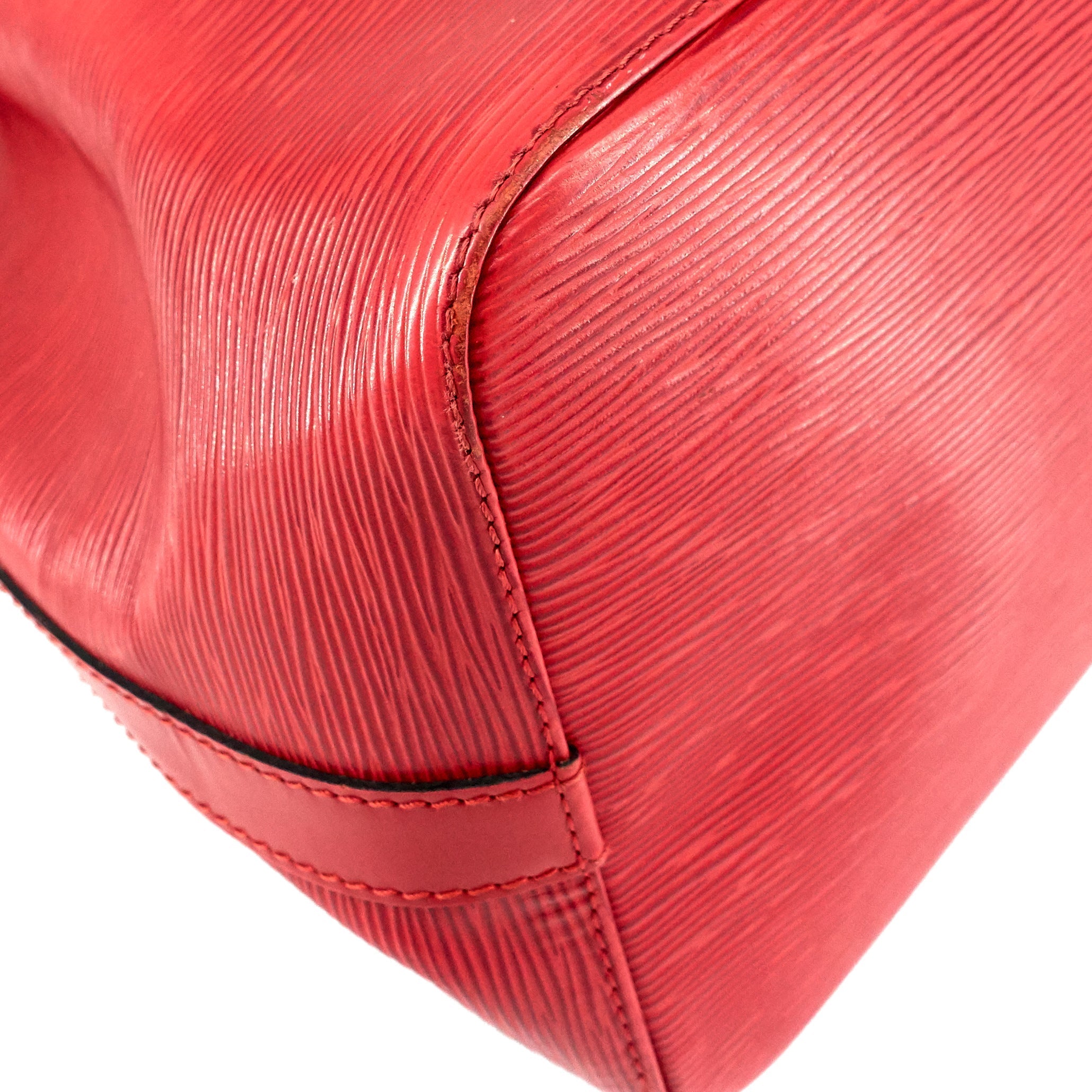Louis Vuitto Noe Large Red Epi Leather Bag