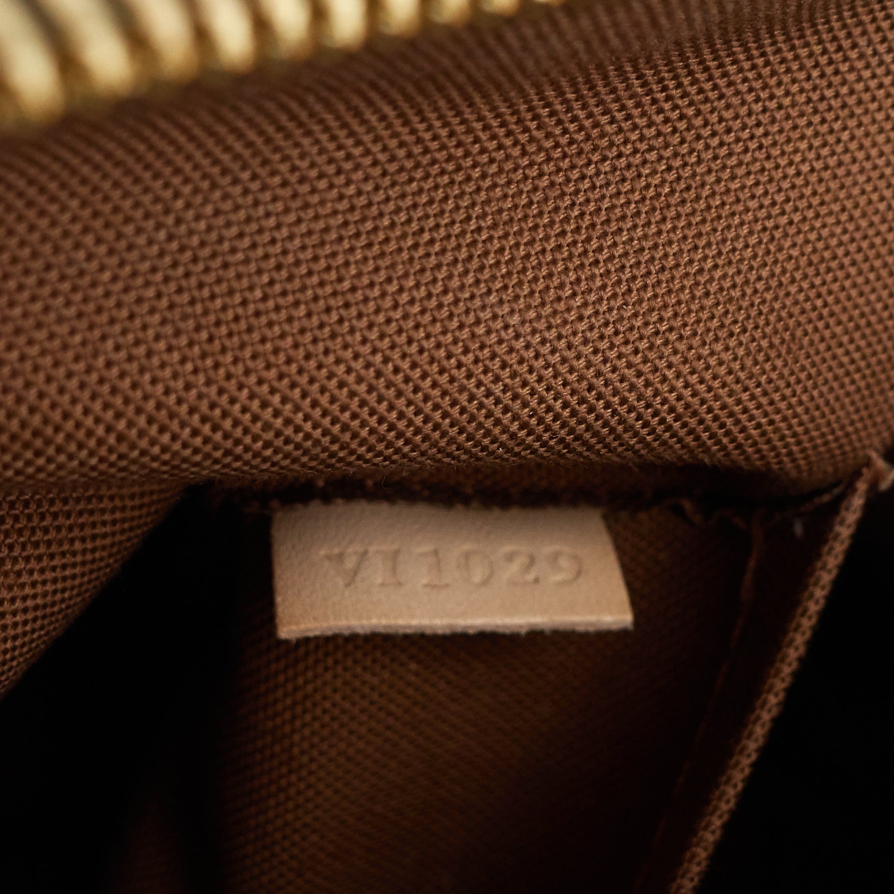 Louis Vuitto Tivoli PM Monogram Canvas Handbag