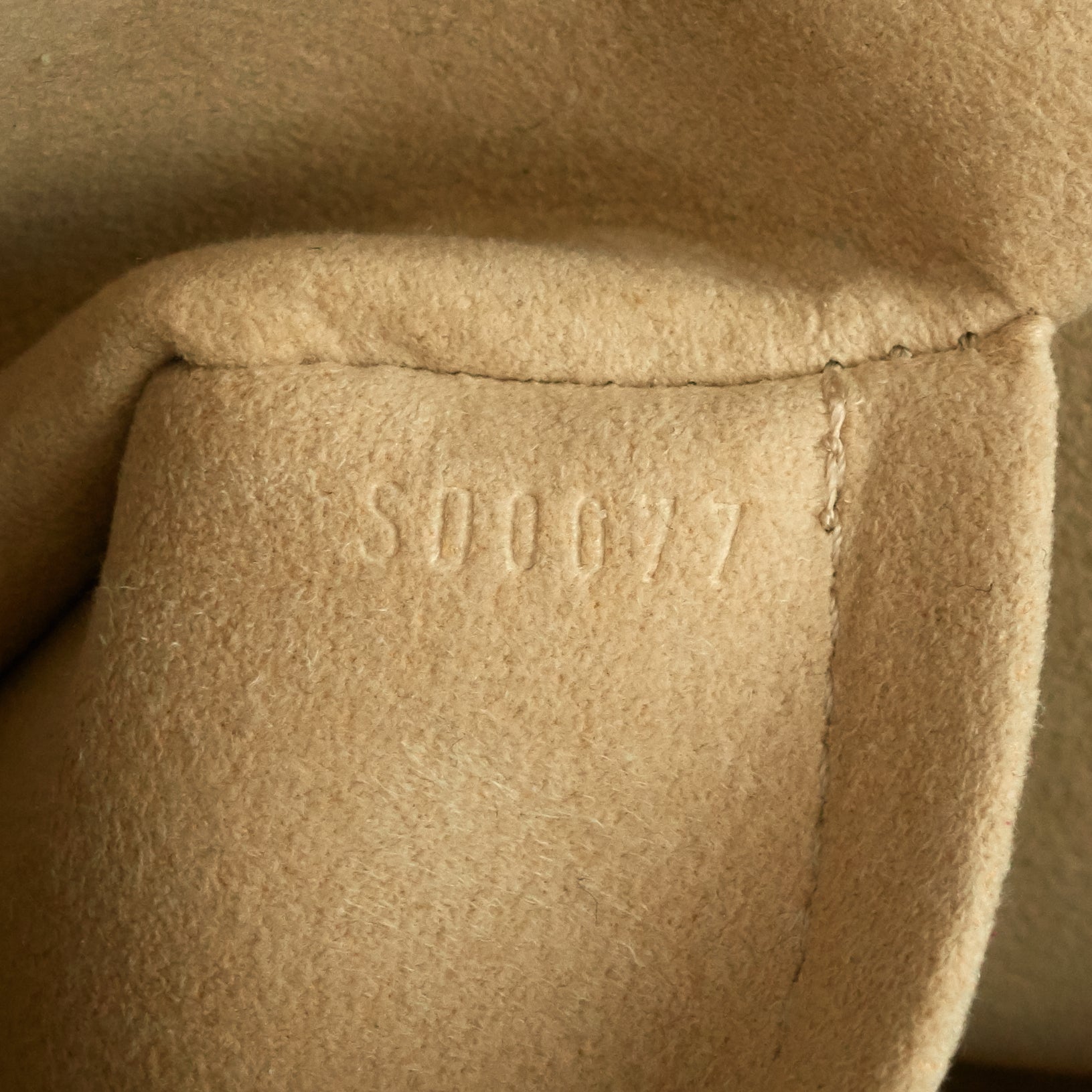 Louis Vuitto Beverly MM Monogram Canvas Bag