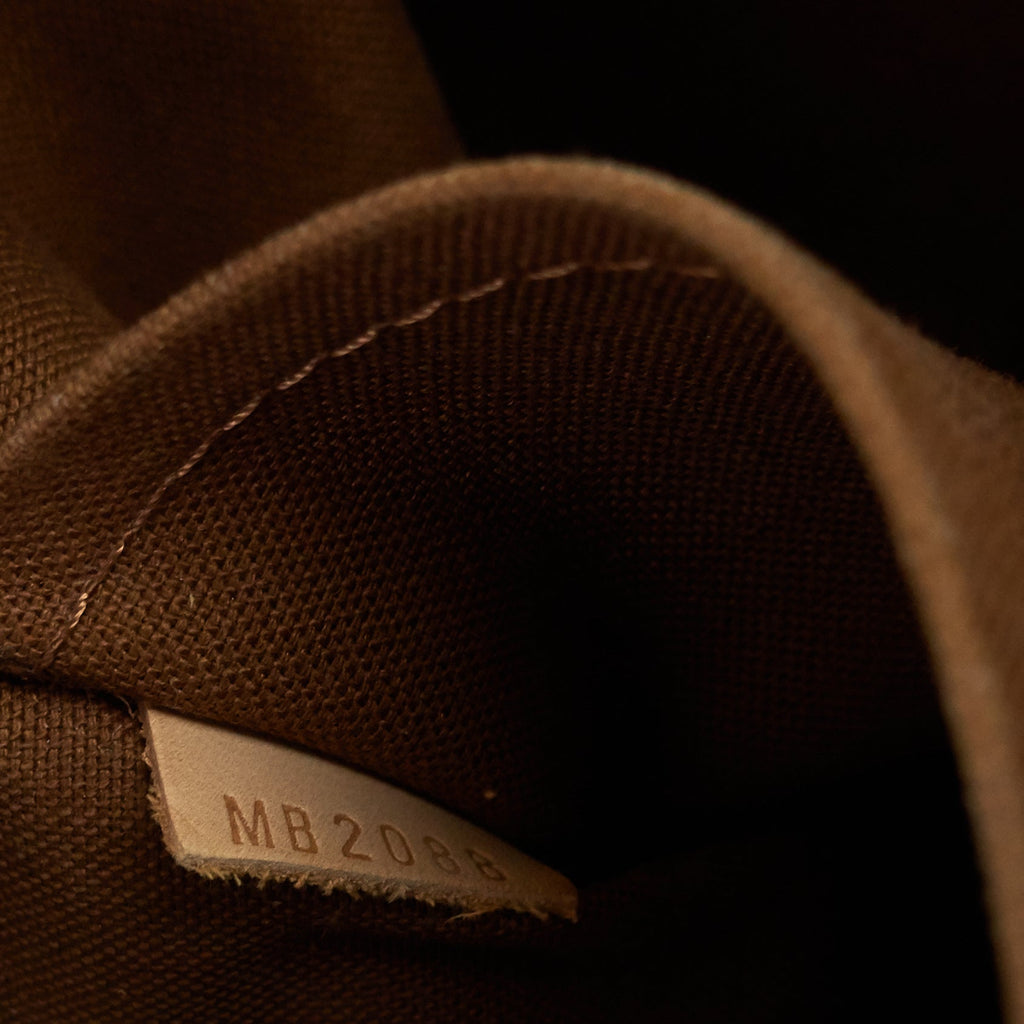 Louis Vuitto Tulum GM Monogram Canvas Hobo Bag