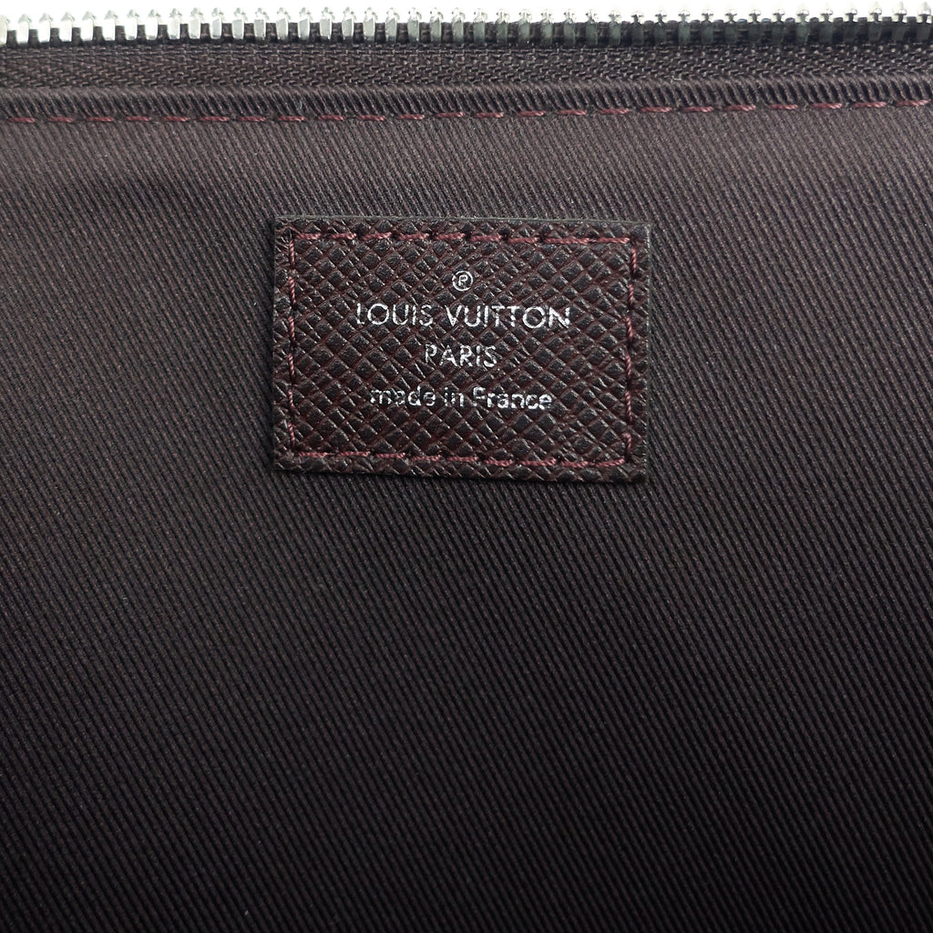 Louis Vuitto Anton Taiga Leather Soft Briefcase Bag