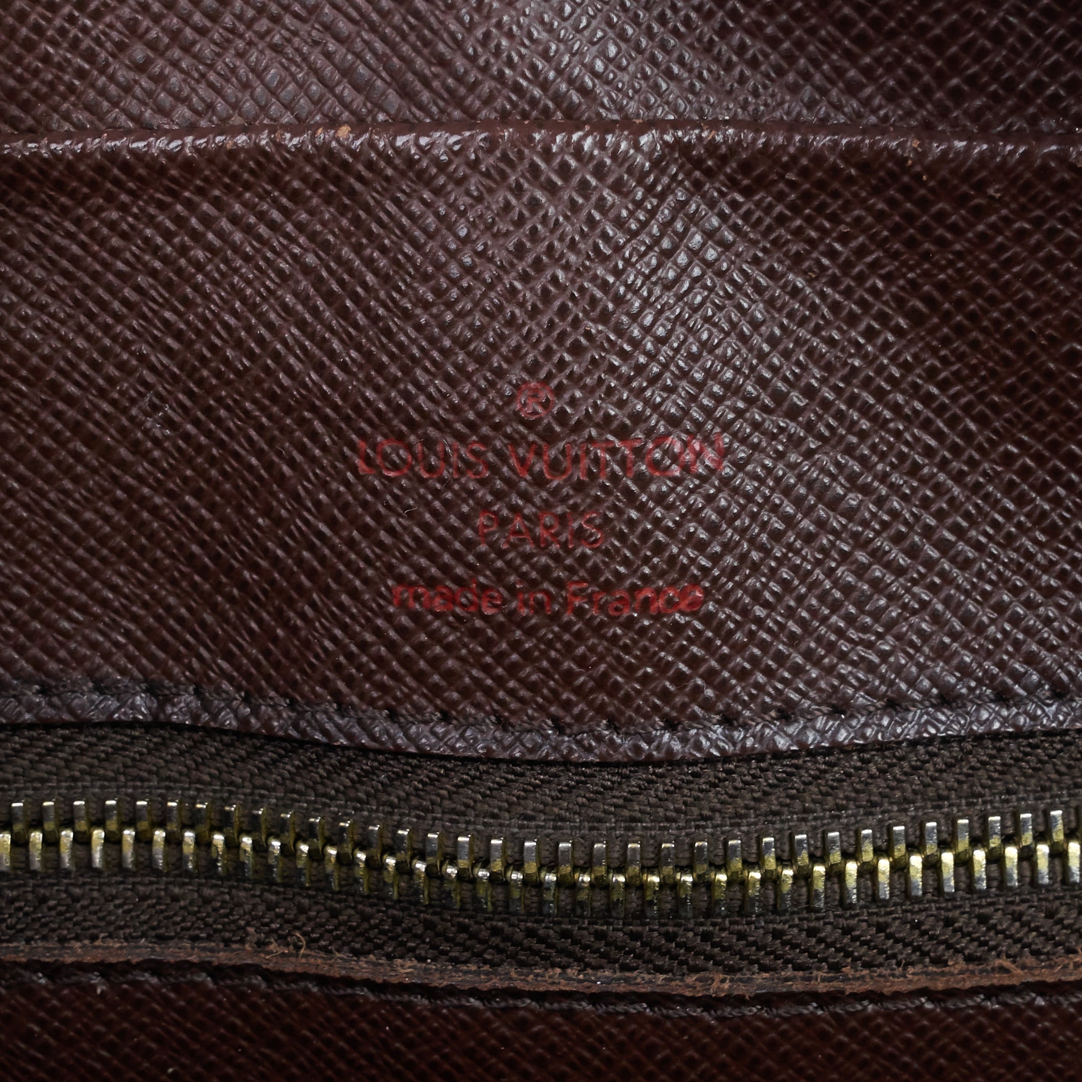 Louis Vuitto Nil 28 Damier Ebene Canvas Messenger Bag