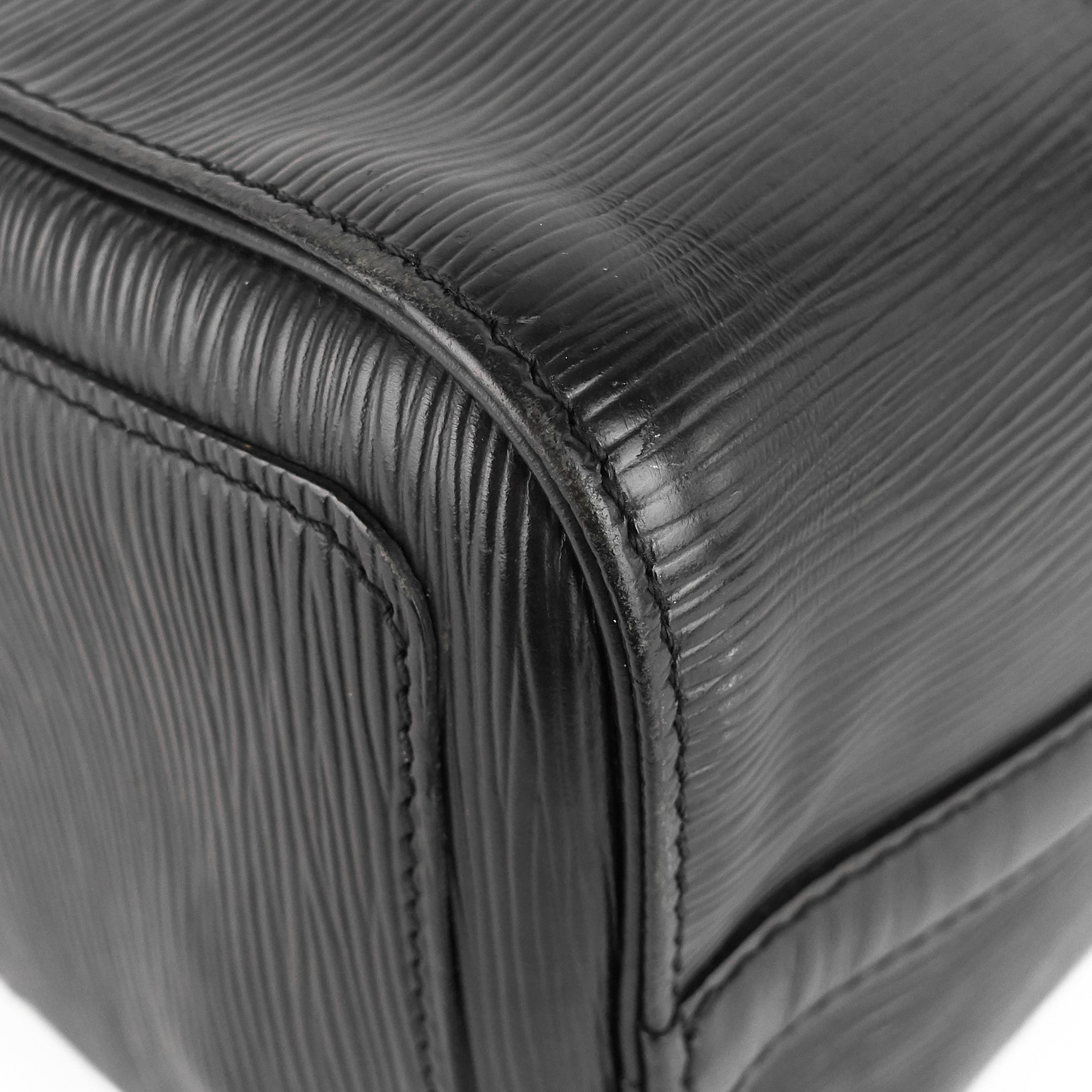 Louis Vuitto Speedy 25 Black Epi Leather Bag