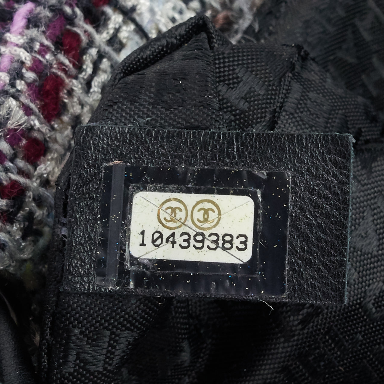 Chanel Floral AppliquÃ© Tweed Messenger Bag