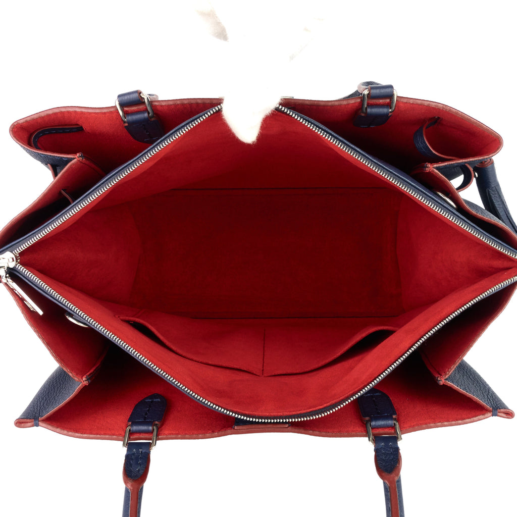 Louis Vuitto LockMeTo MM Calfskin Leather Handbag