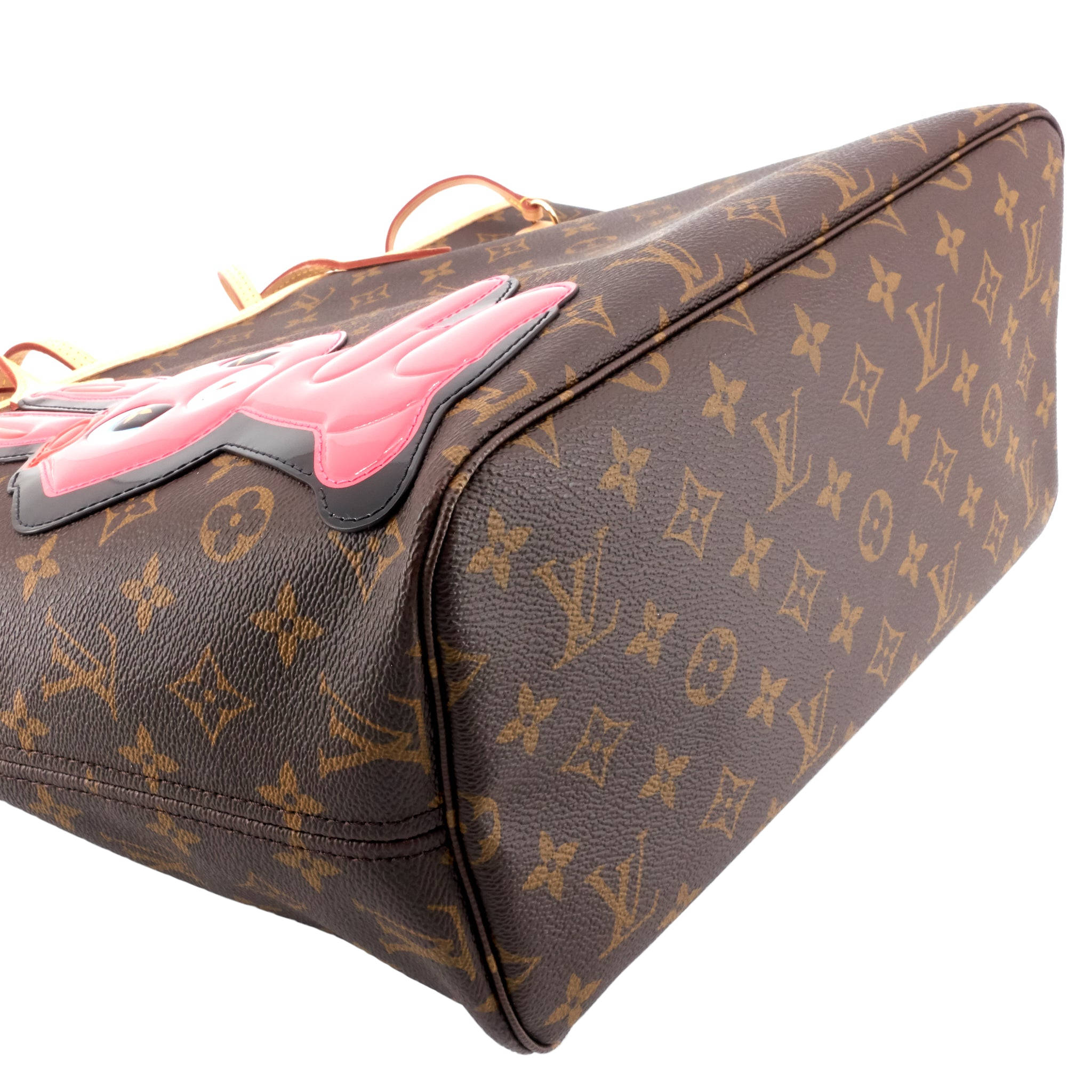 Louis Vuitto Neverfull MM Rabbit Monogram Canvas Bag with Pouch