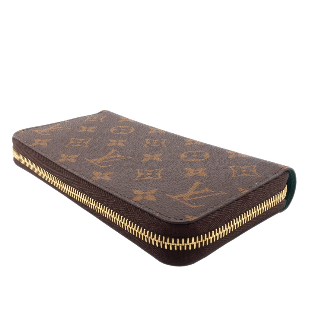 Louis Vuitto Zippy Rabbit Monogram Canvas Wallet