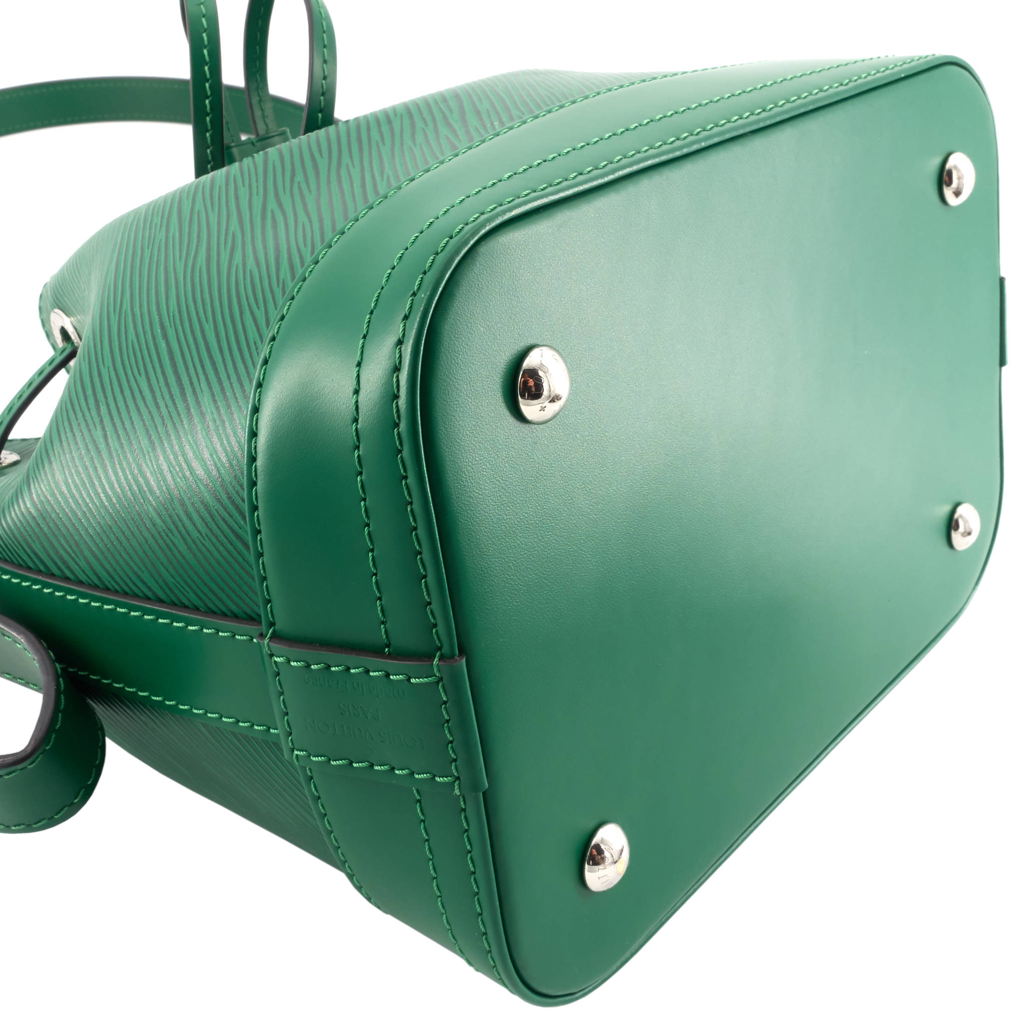 Louis Vuitto NoÃ© BB Epi Leather Bag with Pouch