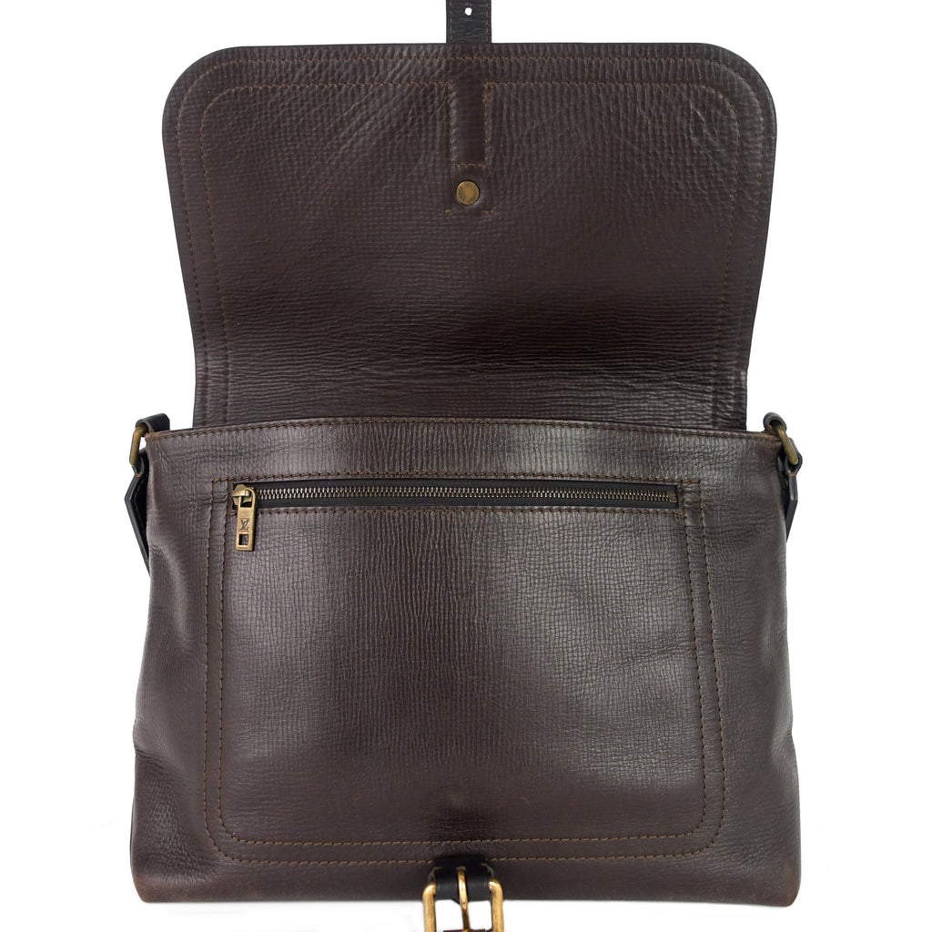 Louis Vuitto Omaha Utah Leather Messenger Bag