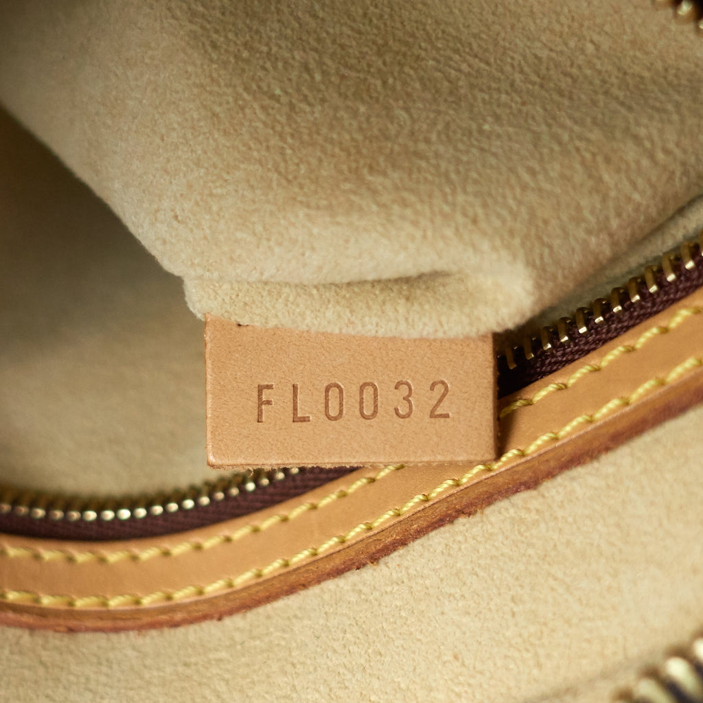 Louis Vuitto Looping MM Monogram Canvas Bag