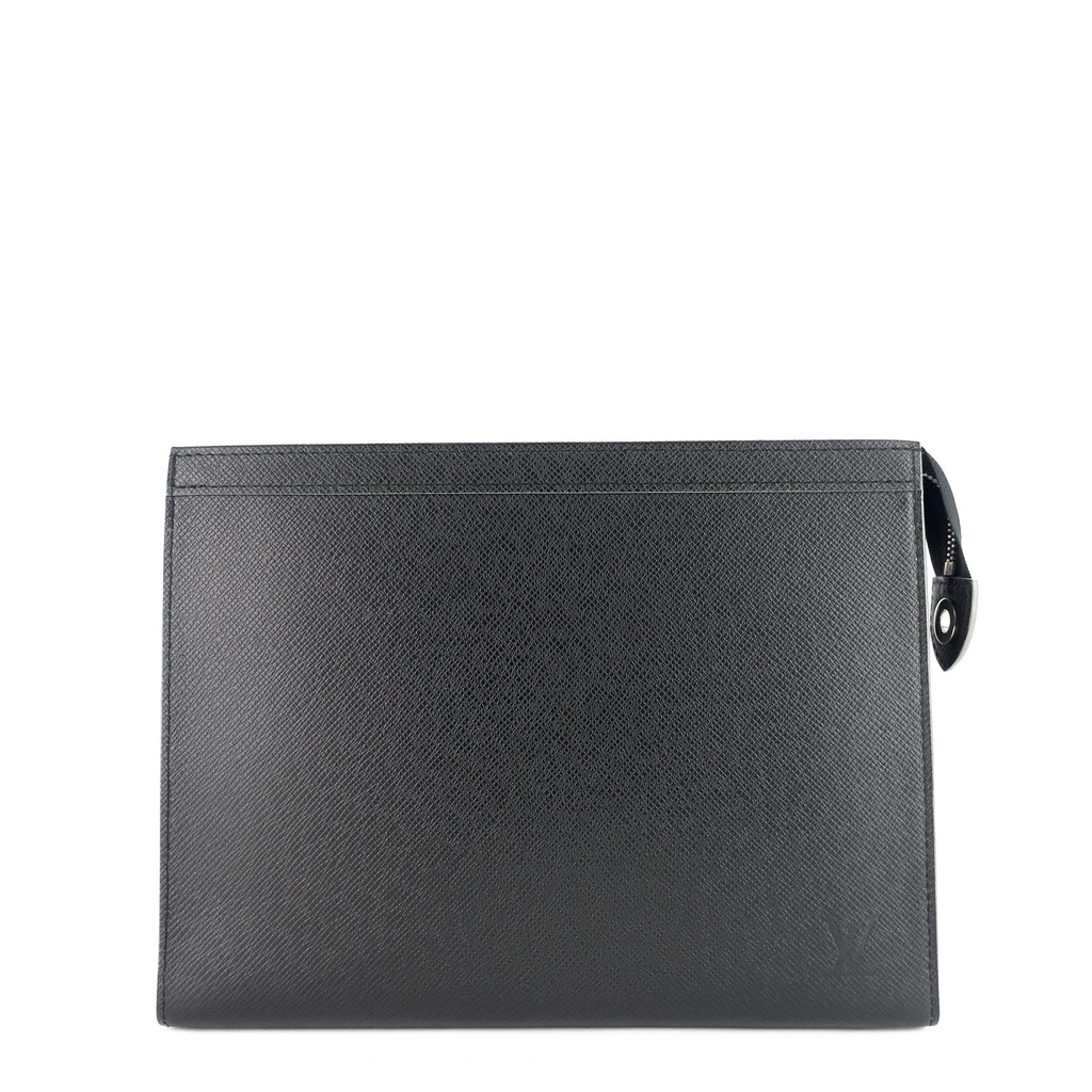 Louis Vuitto Voyage MM Taiga Leather Pochette Bag