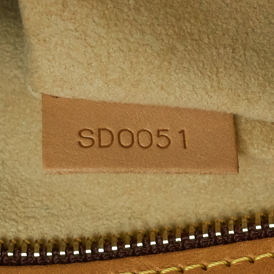 Louis Vuitto Looping MM Monogram Canvas Bag