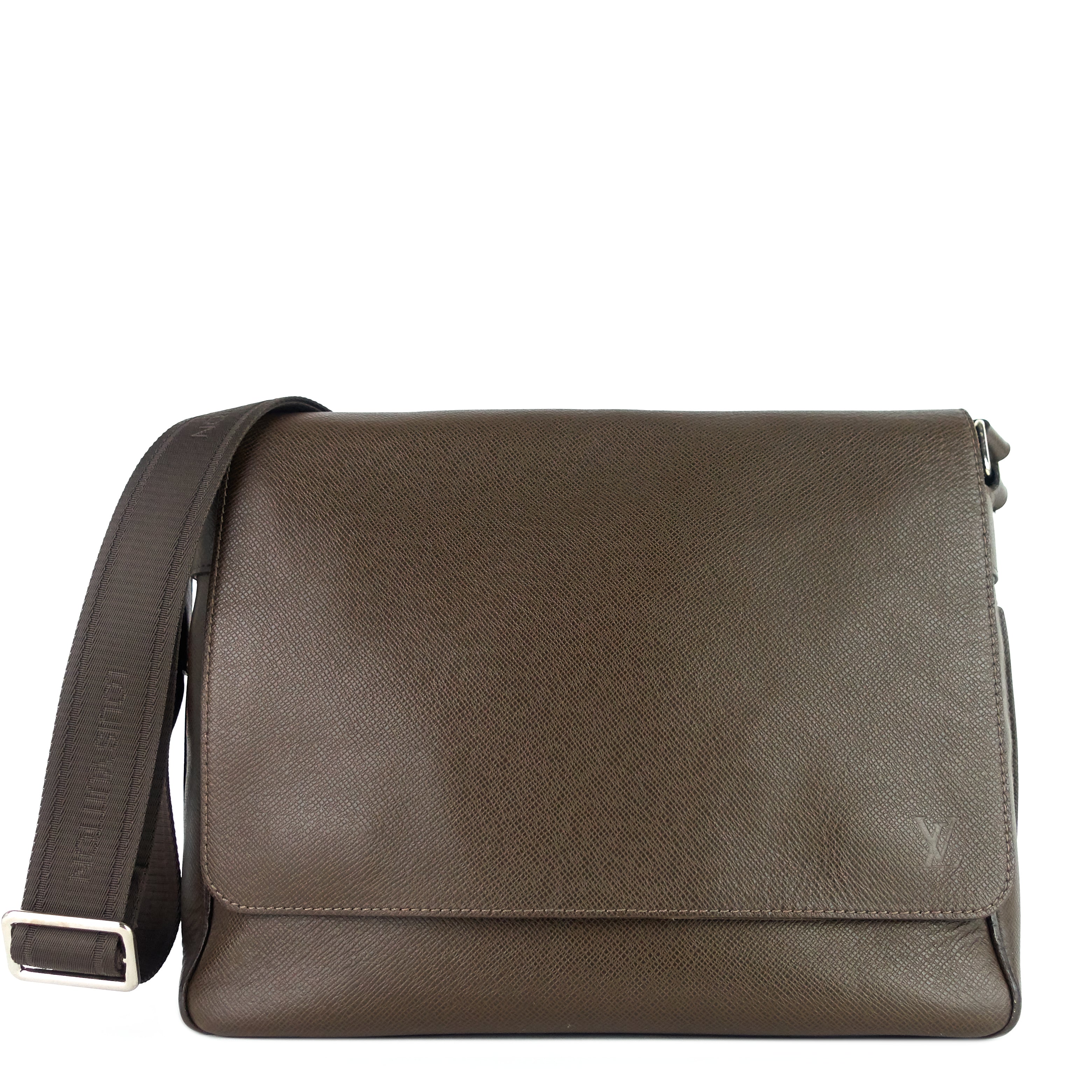 Louis Vuitto Roman MM Taiga Leather Messenger Bag