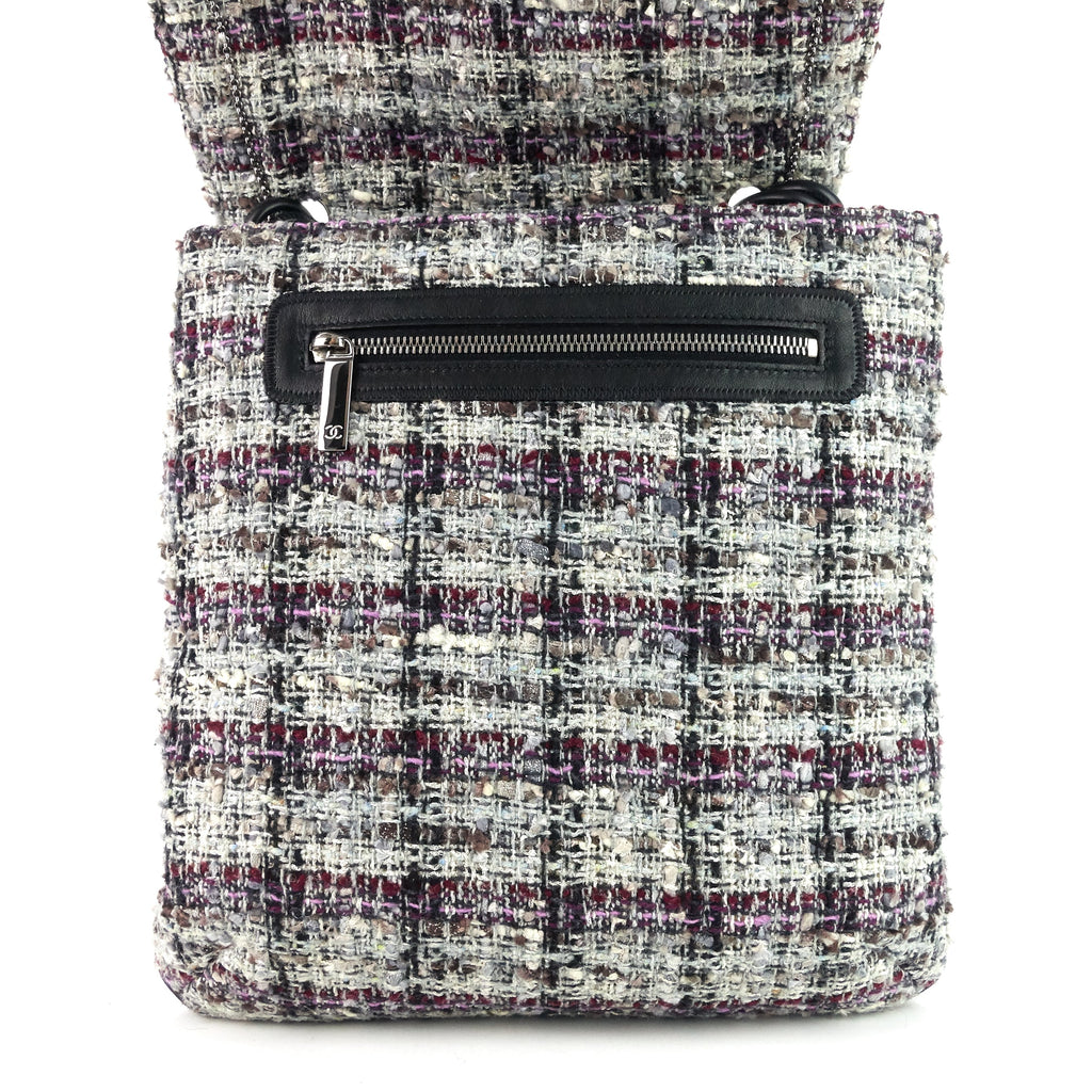 Chanel Floral AppliquÃ© Tweed Messenger Bag