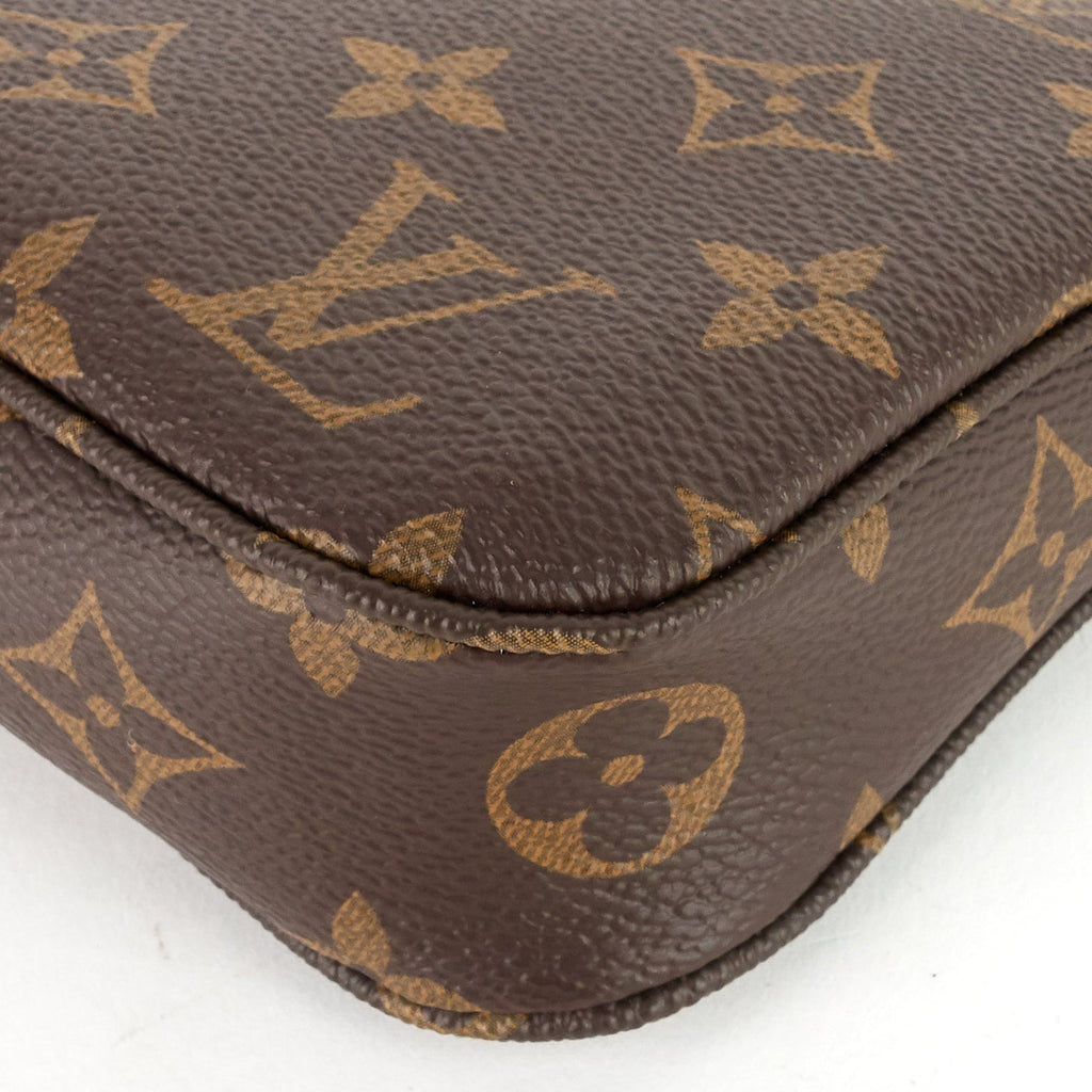 Louis Vuitto Pochette Accessoires NM Monogram Canvas Bag