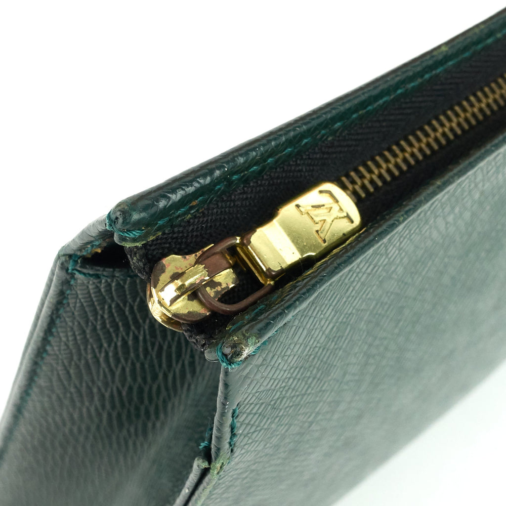 Louis Vuitto Toiletry 26 Epicea Taiga Leather Pouch