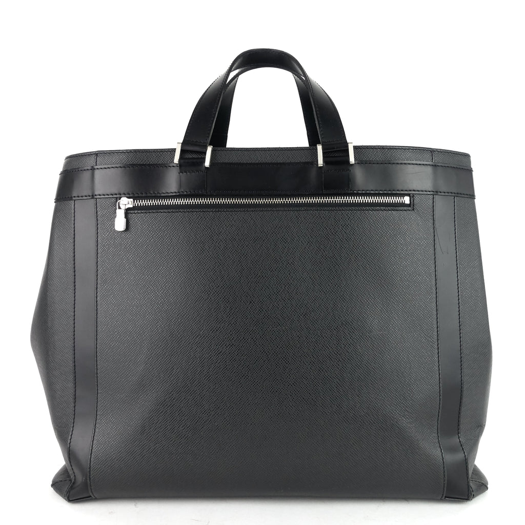 Louis Vuitto Kasbek GM Taiga Leather Bag