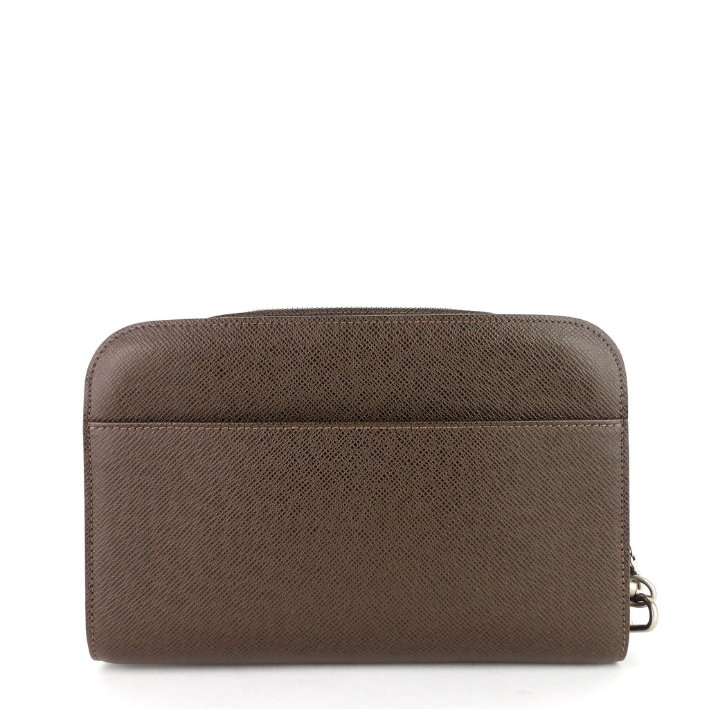 Louis Vuitto Pochette Baikal Grizzli Taiga Leather Bag