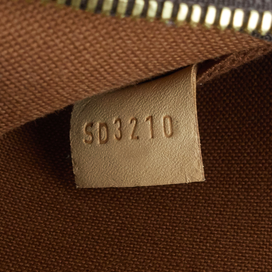 Louis Vuitto Multi Pochette Accessoires Monogram Canvas Bag