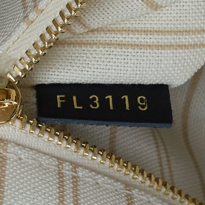 Louis Vuitto OnTheGo Monogram Giant Jungle Canvas Bag