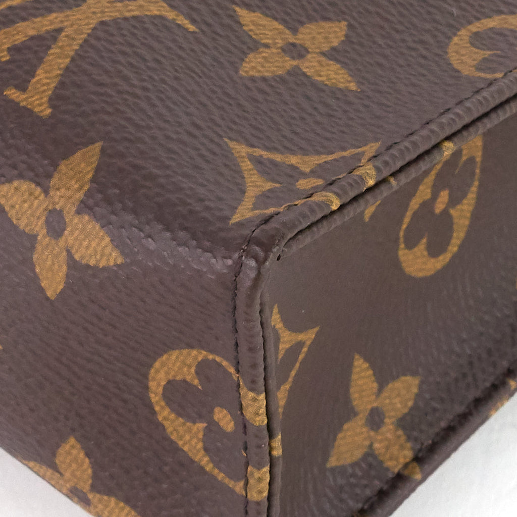 Louis Vuitto Toiletry 26 Monogram Canvas Bag