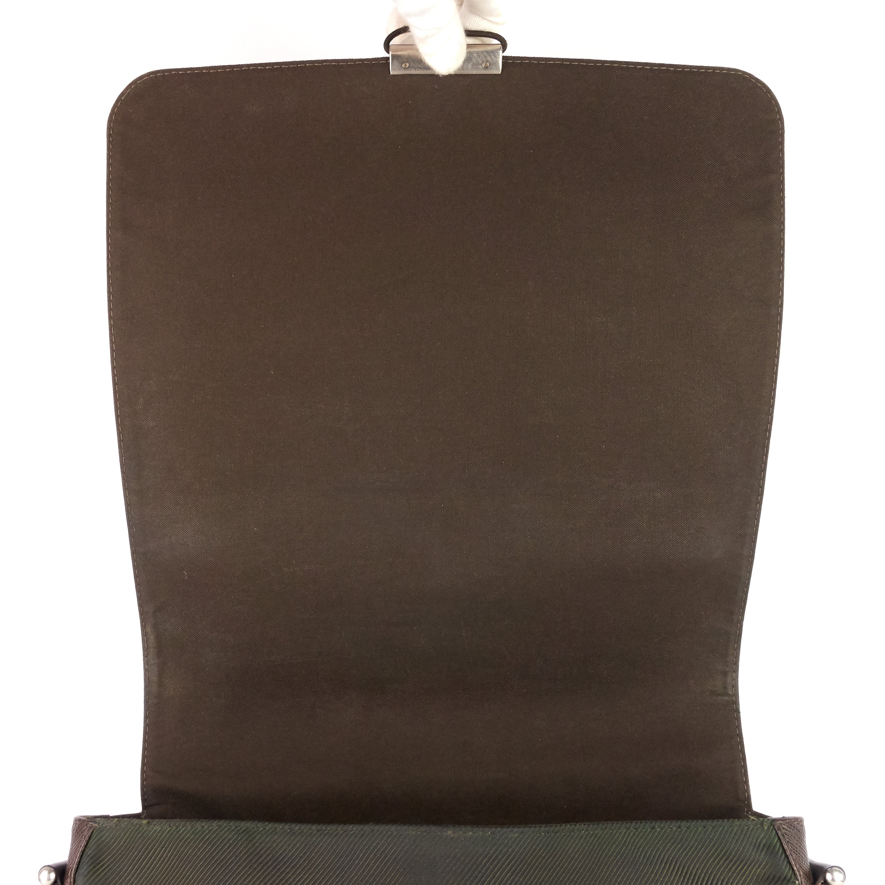 Louis Vuitto Viktor Taiga Leather Messenger Bag