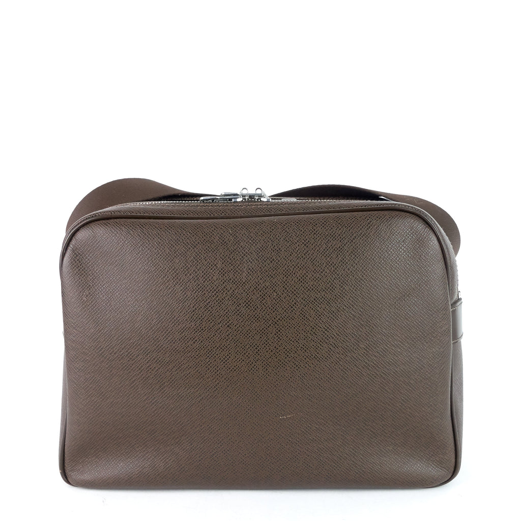Louis Vuitto Reporter PM Taiga Leather Bag