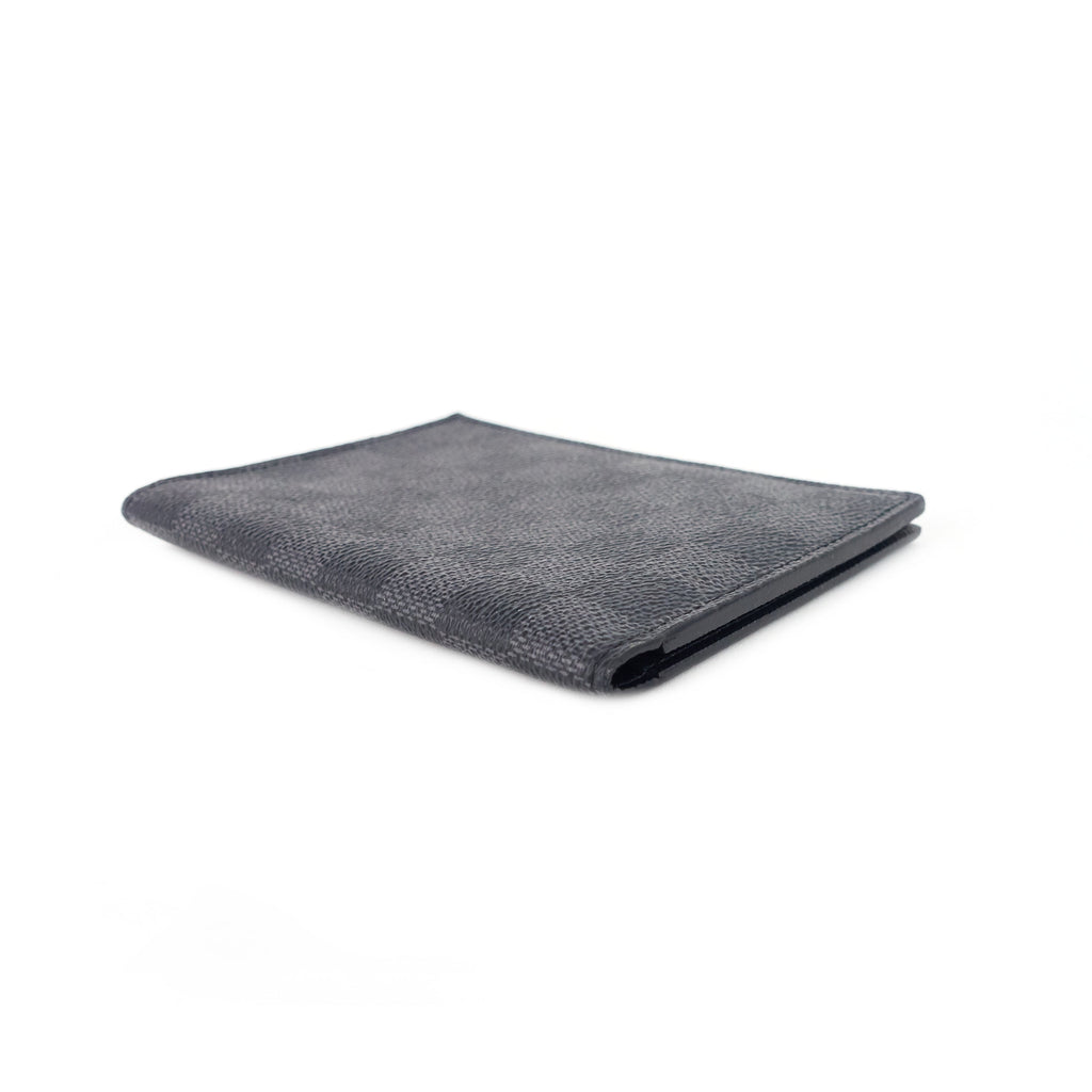 Louis Vuitto Passport Damier Graphite Canvas Cover