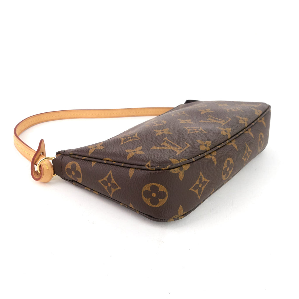 Louis Vuitto Pochette Accessoires NM Monogram Canvas Bag