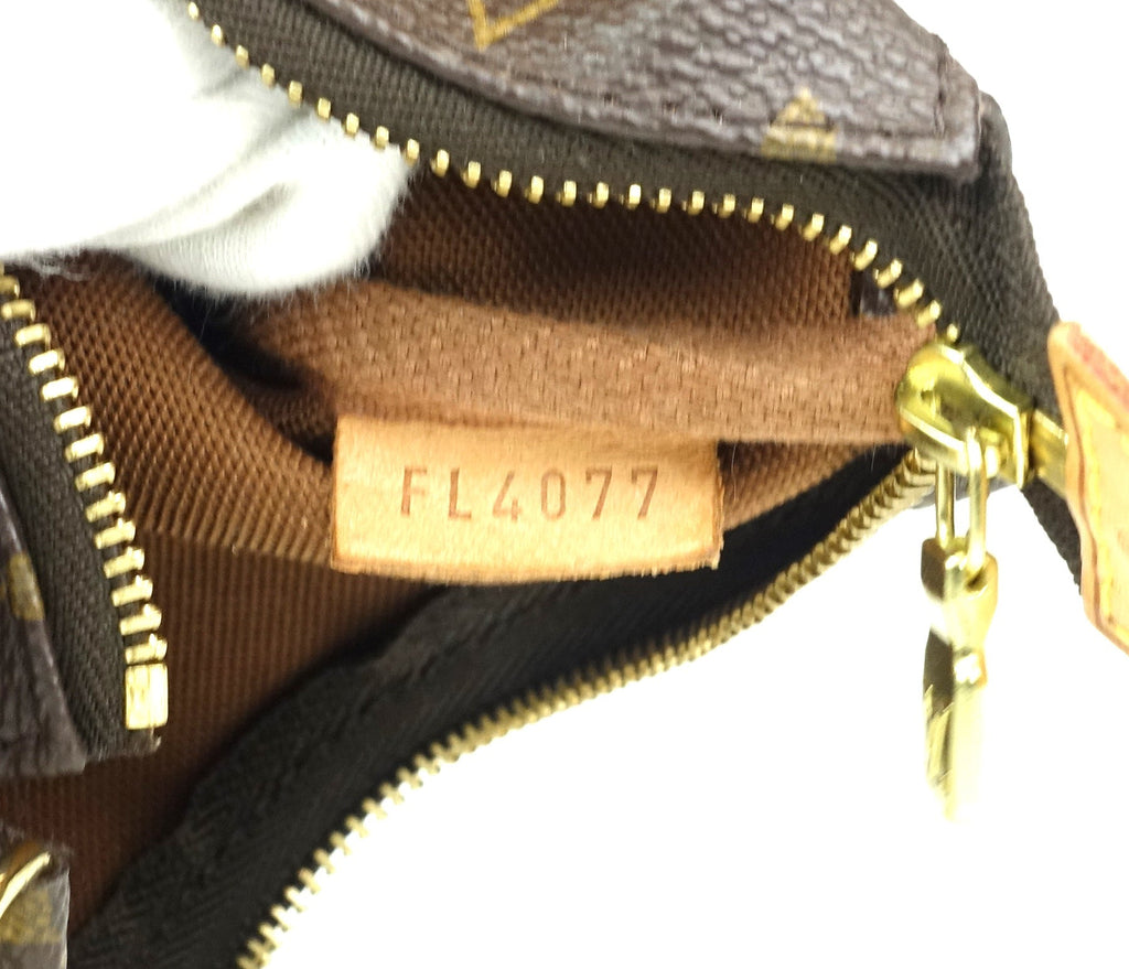 Louis Vuitto Mini Pochette Accessoires Monogram Canvas Bag