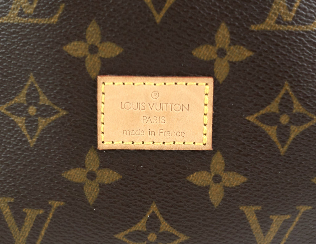 Louis Vuitto Saumur 25 Monogram Canvas Shoulder Bag