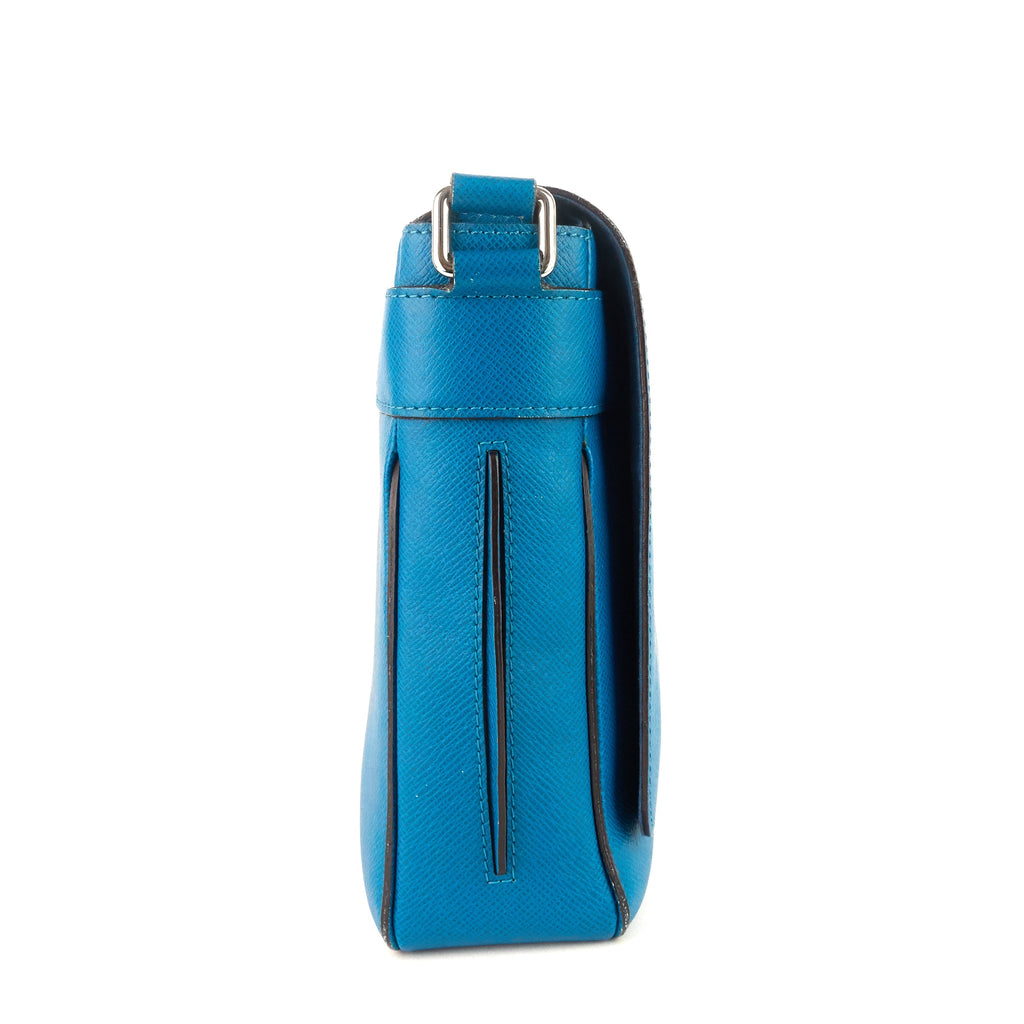 Louis Vuitto Roman PM Taiga Leather Messenger Bag