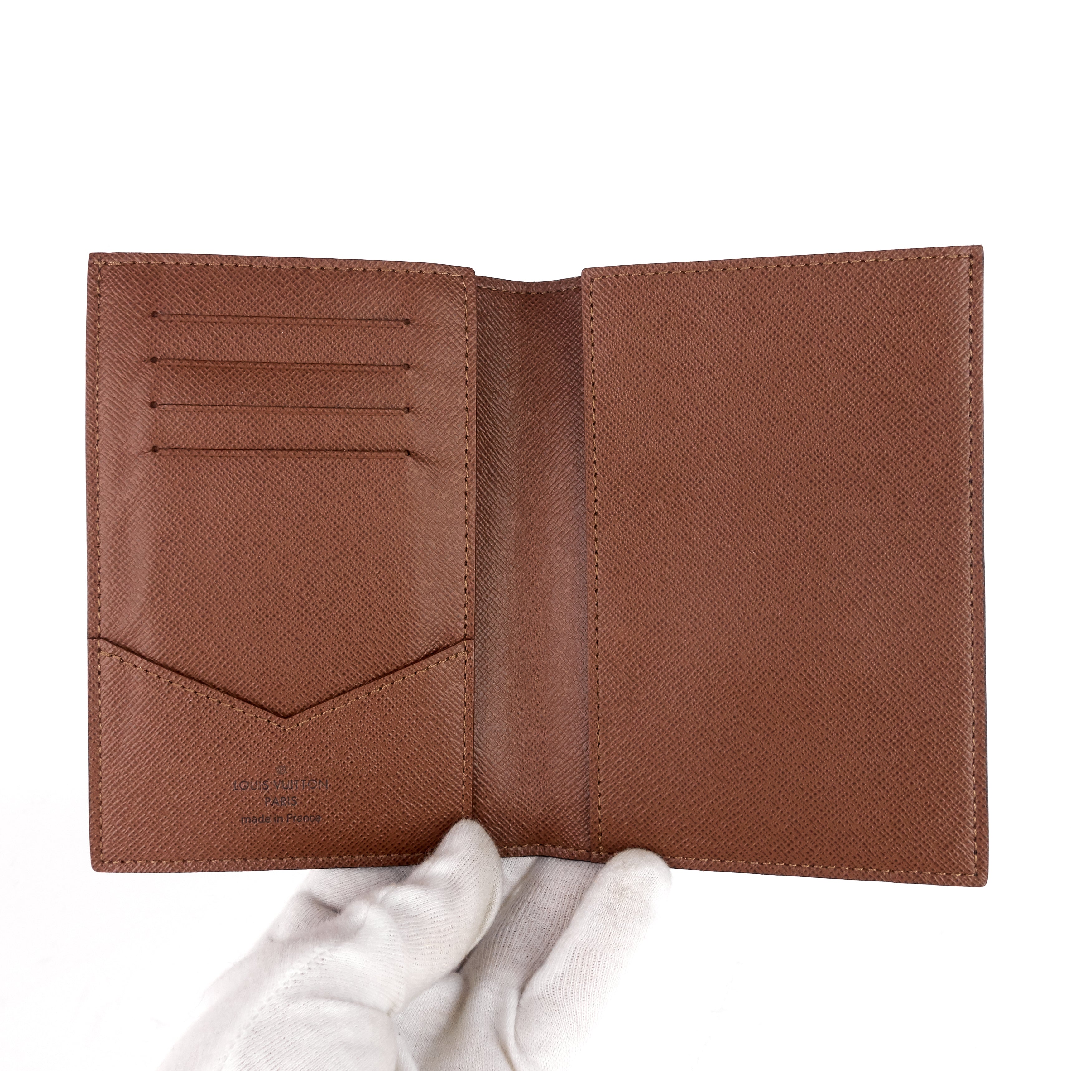 Louis Vuitto Passport Monogram Canvas Cover