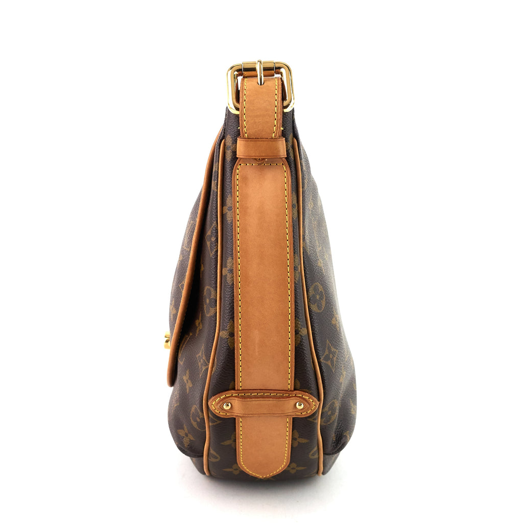 Louis Vuitto Tulum GM Monogram Canvas Hobo Bag
