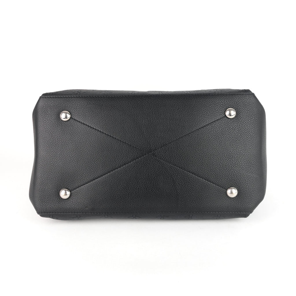 Louis Vuitto Beaubourg MM Mahina Leather Hobo Bag
