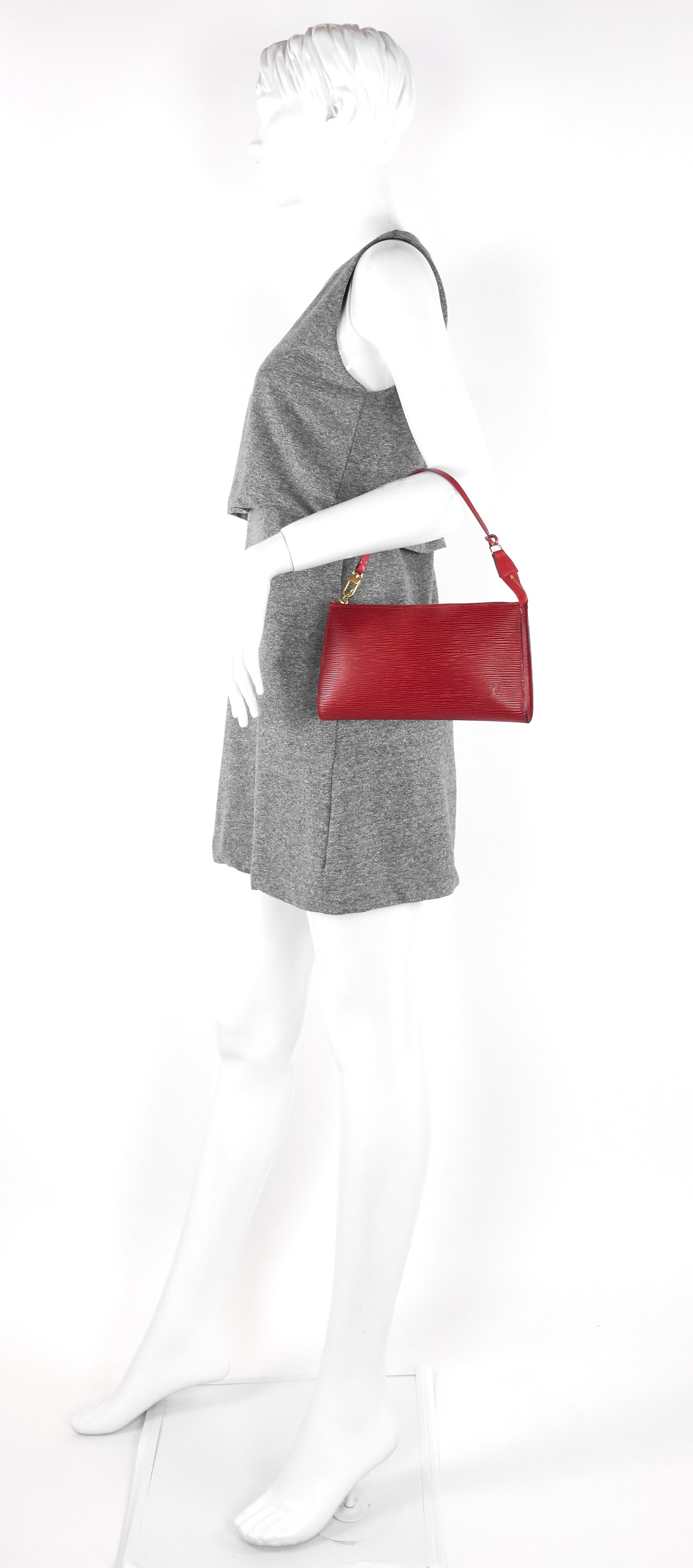 Louis Vuitto Pochette Accessoires Red Epi Leather Handbag