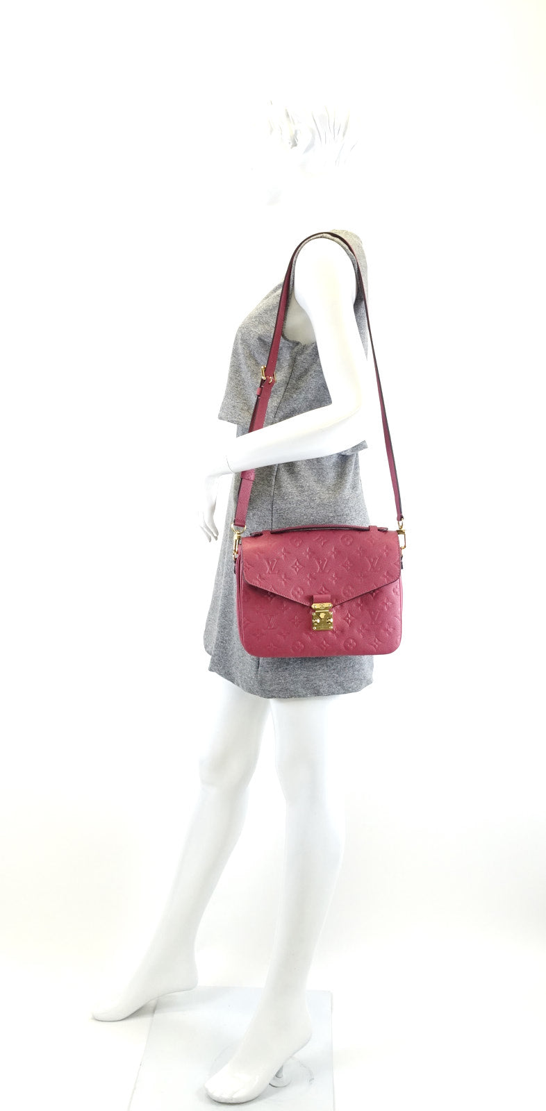 Louis Vuitto Pochette Metis Monogram Canvas Bag