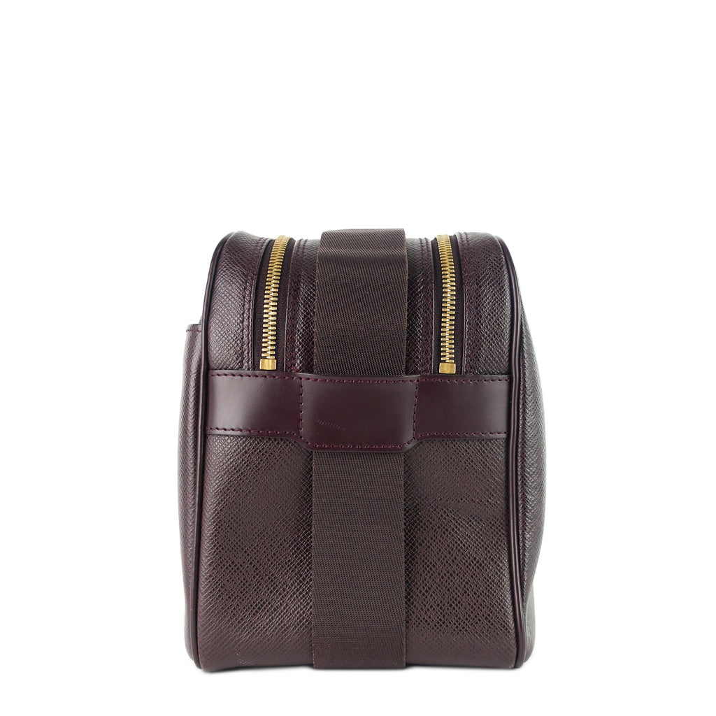 Louis Vuitto Reporter PM Taiga Leather Messenger Bag