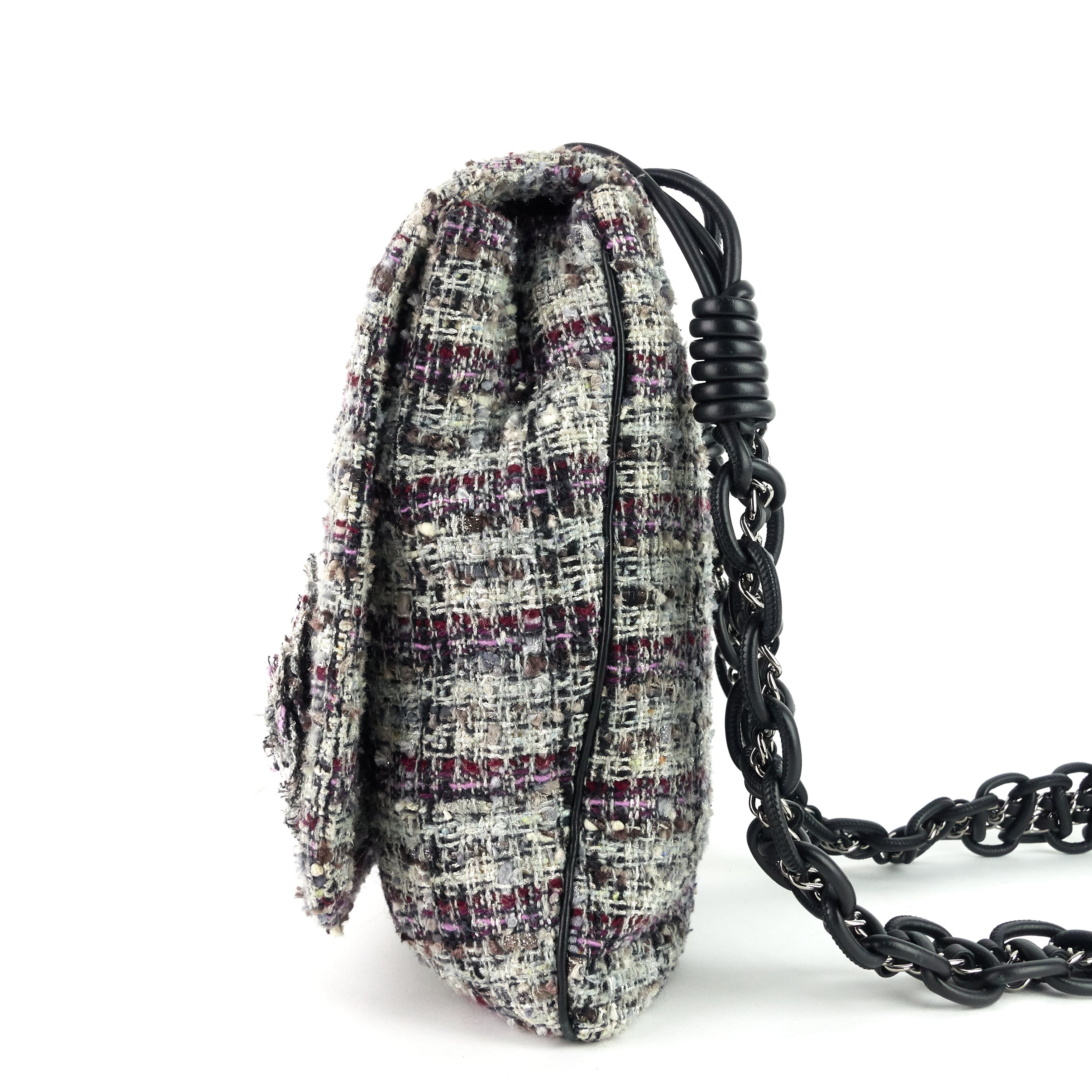 Chanel Floral AppliquÃ© Tweed Messenger Bag